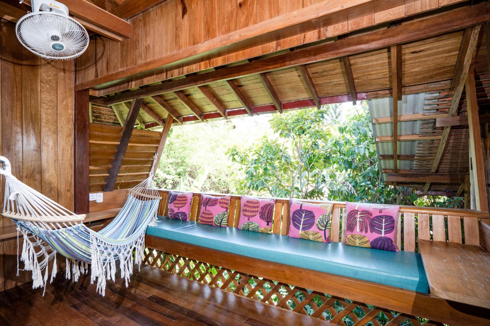 Suite Wooden Bungalow