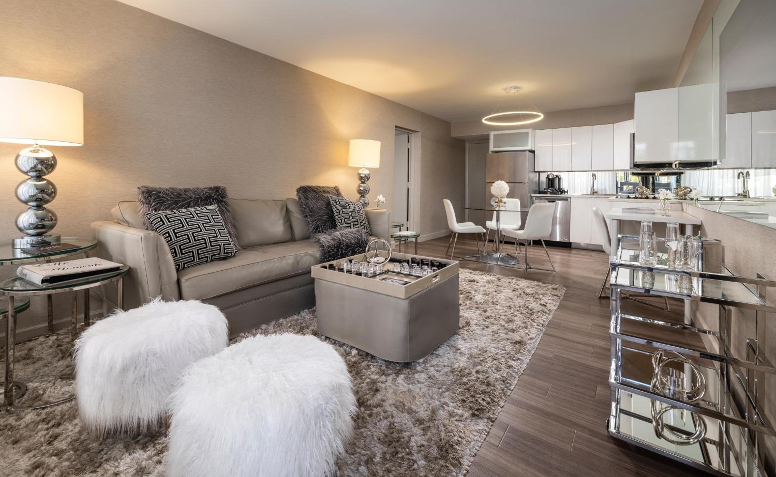 Presidential Apartment Suite photo 2