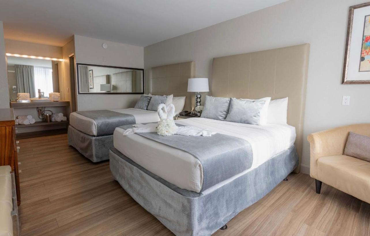 Family Traditional Room With Two Queen Beds