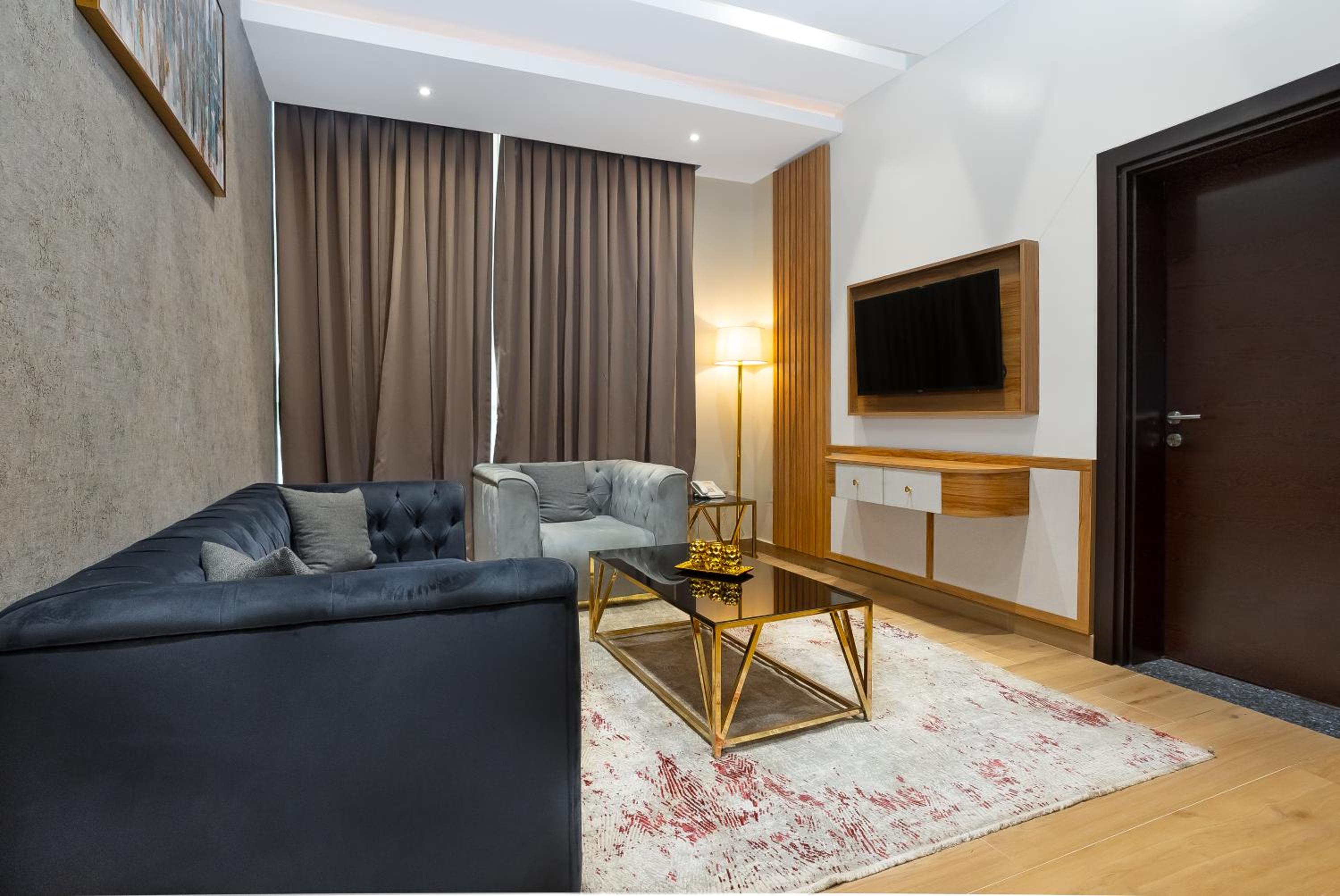 Suite with City View
