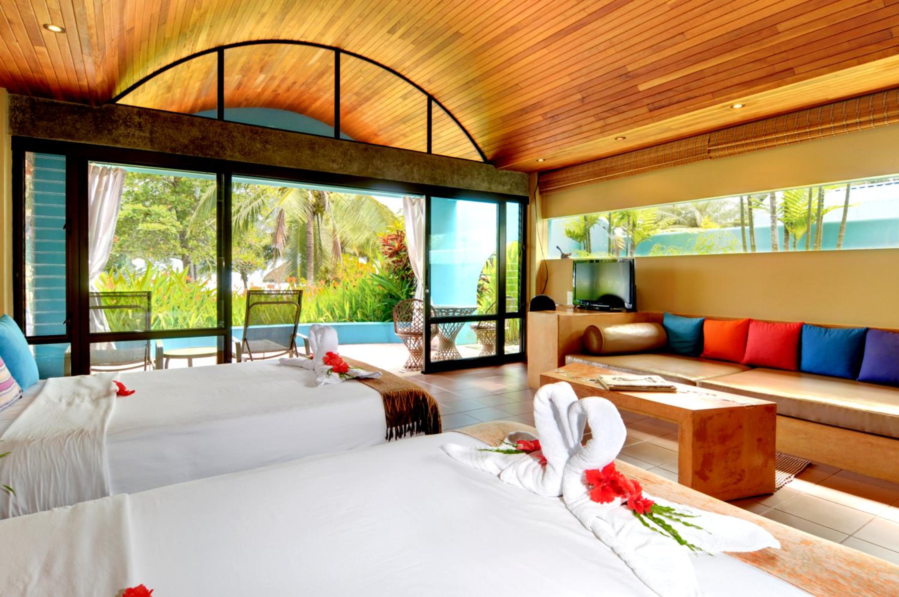 Beach Front Bungalow 2 Full Beds - Photo 5