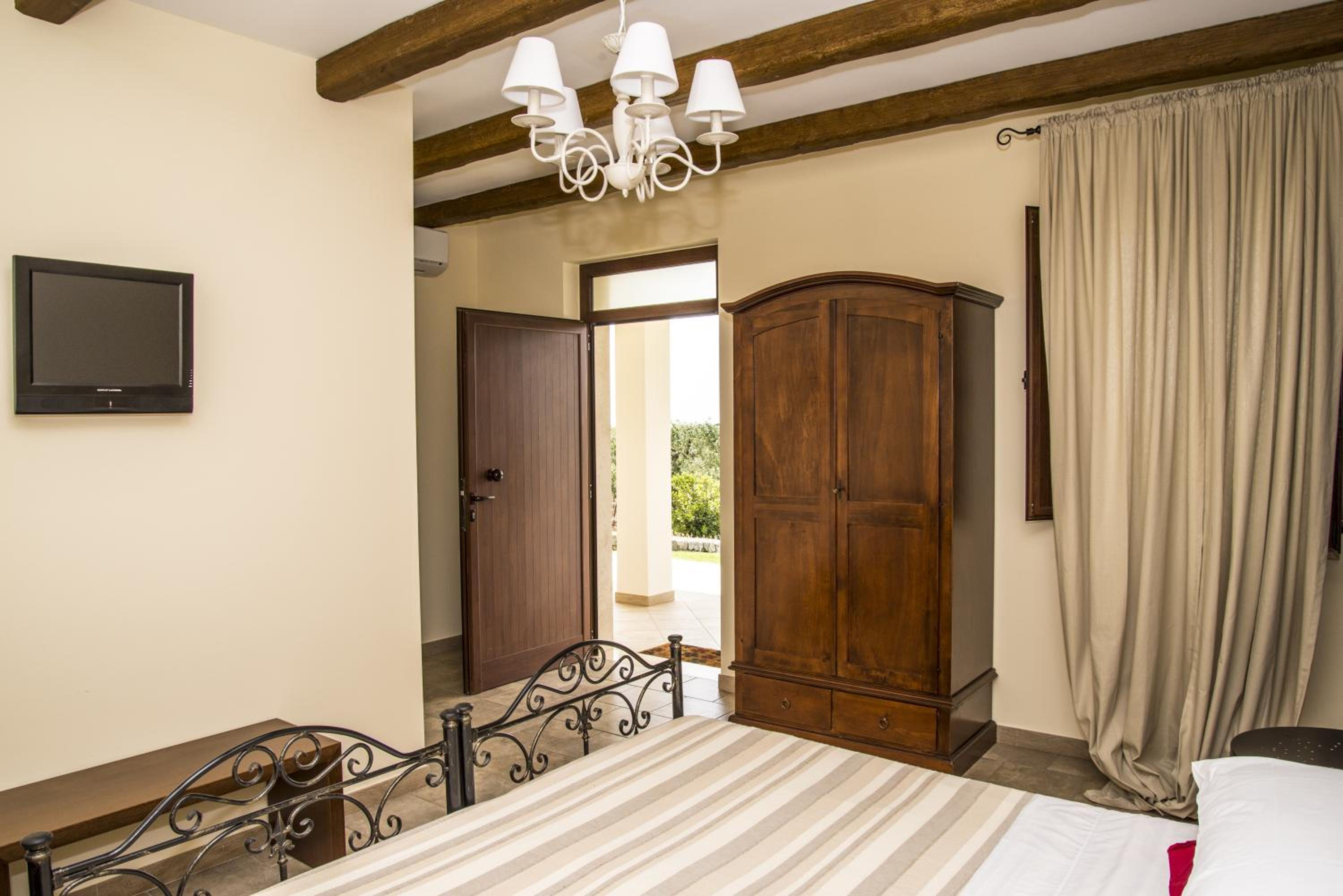 Double or Twin Room photo 1
