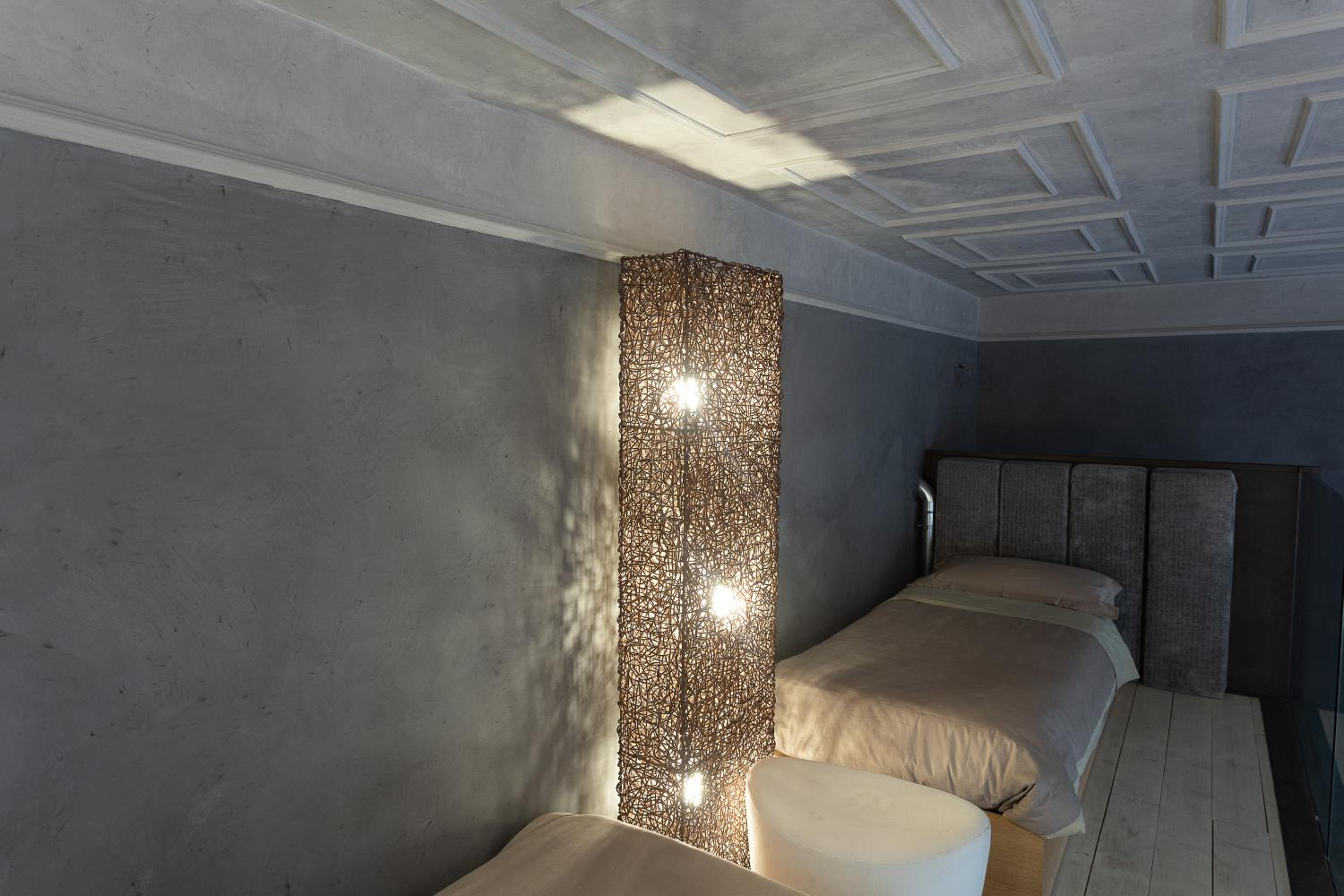 Suite - Photo 12