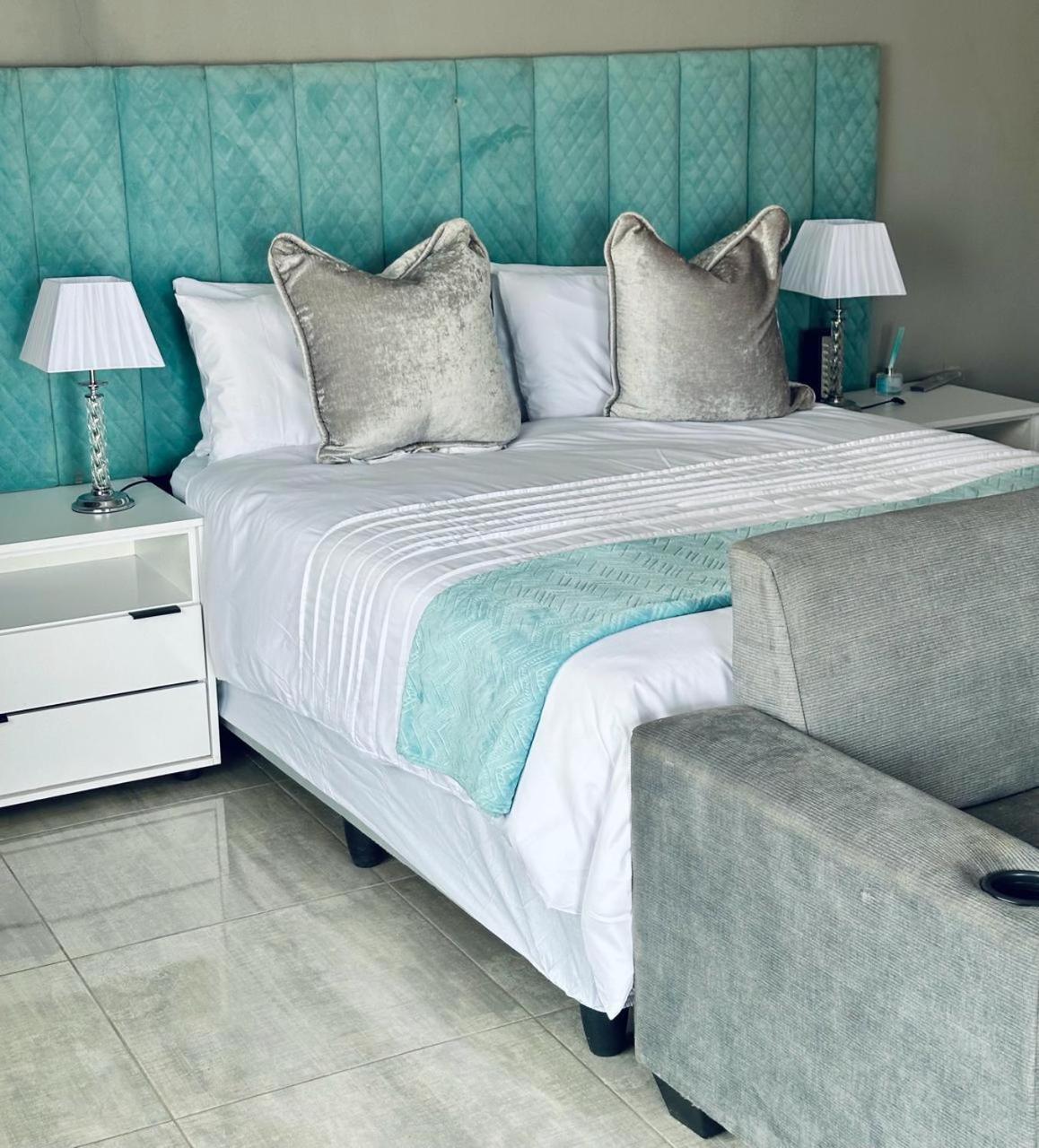Deluxe Queen Room photo 3