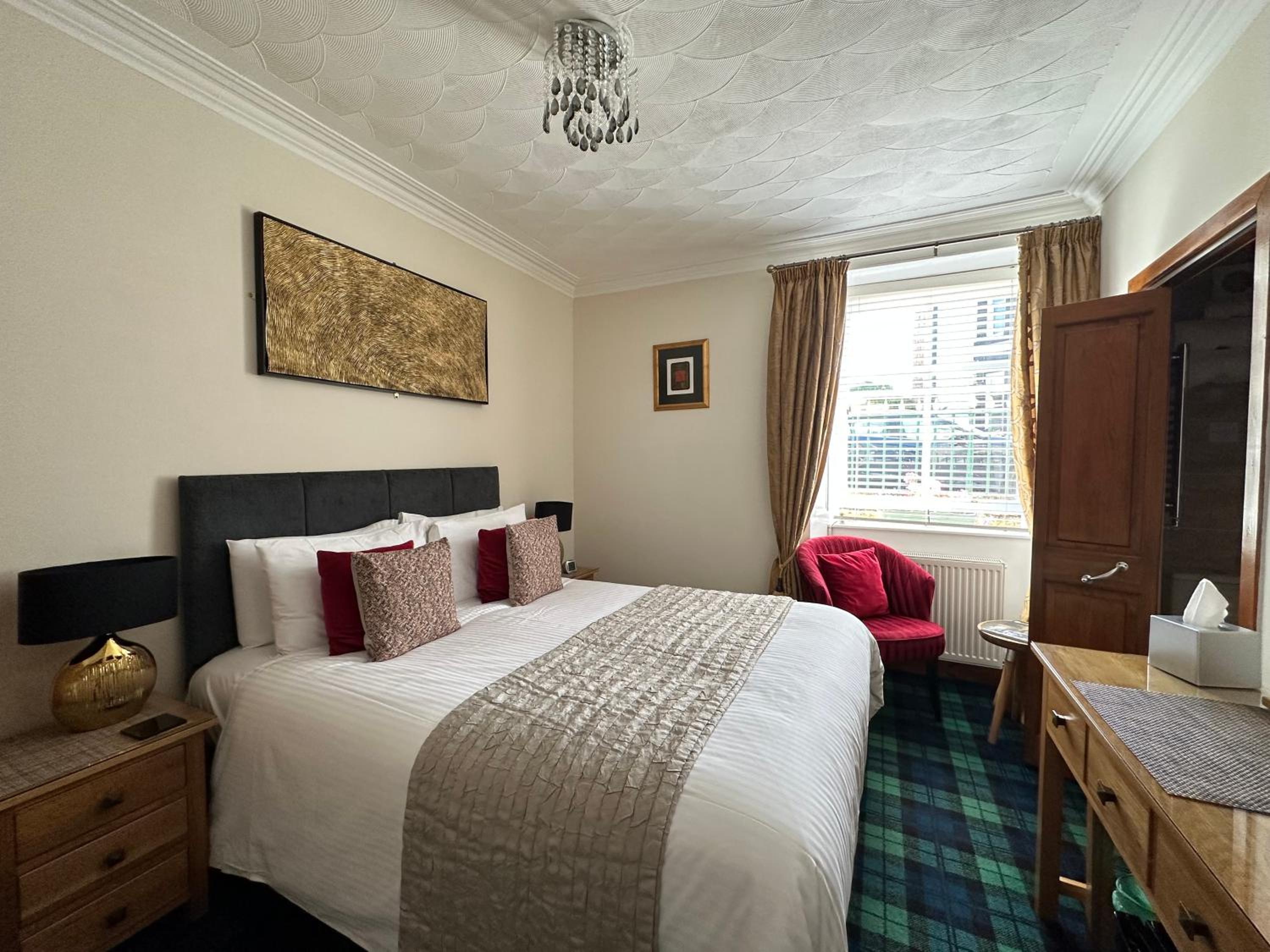 Double Room with Shower - Photo 10
