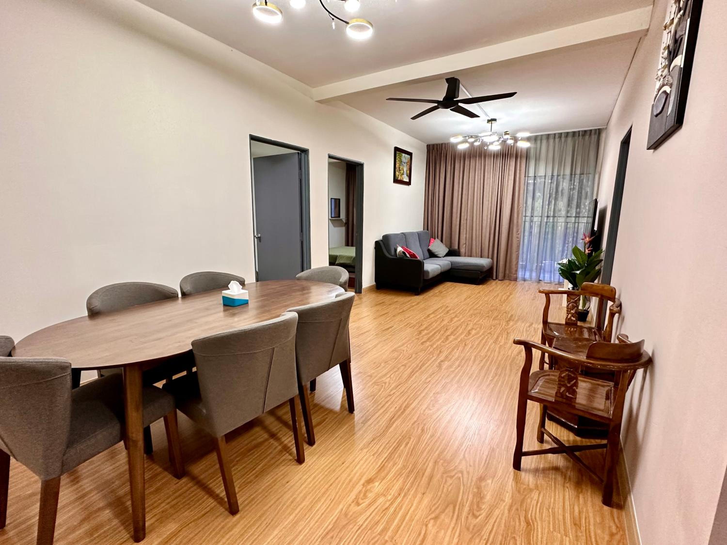 Three-Bedroom Apartment photo 1
