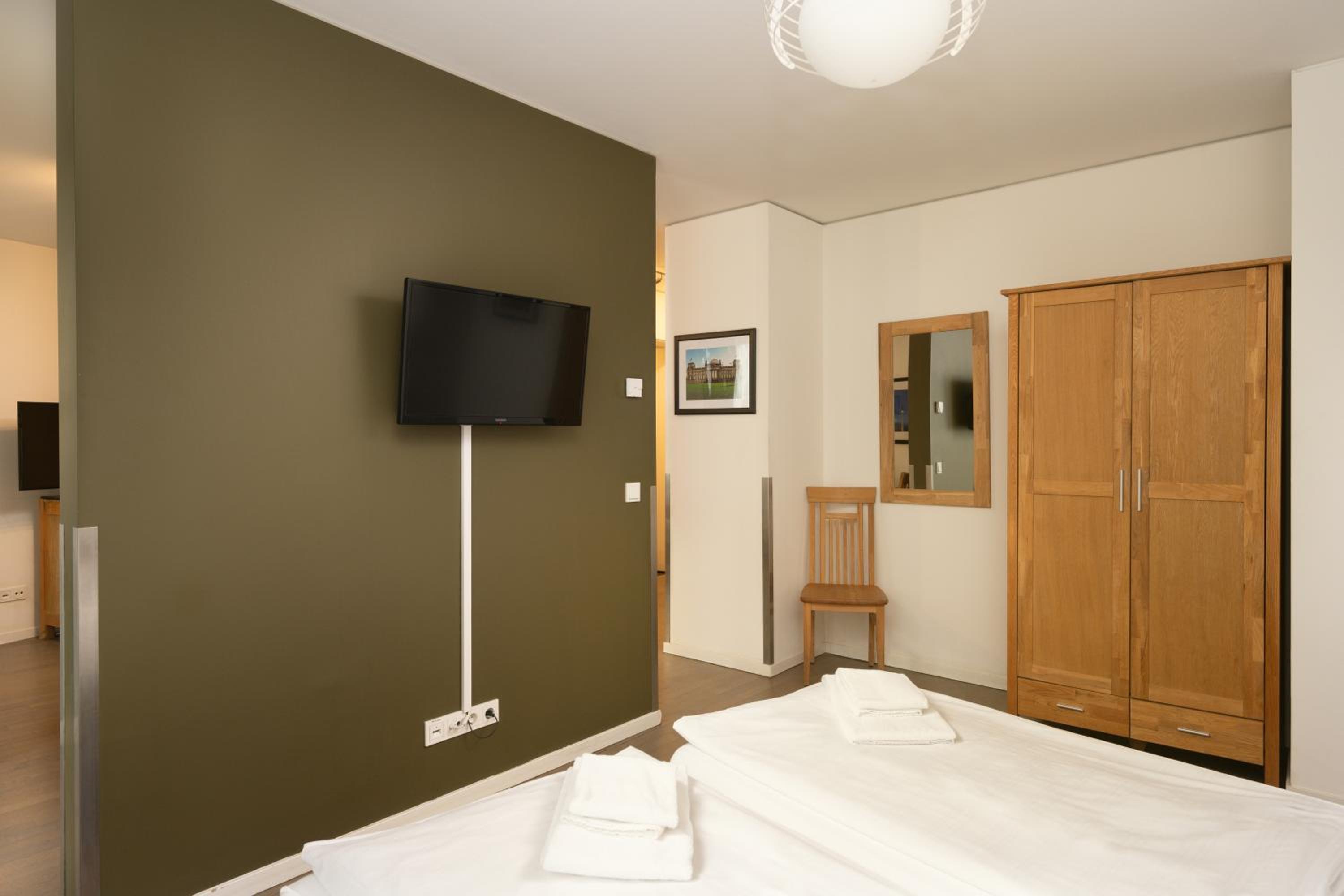 Studio Apartment photo 2