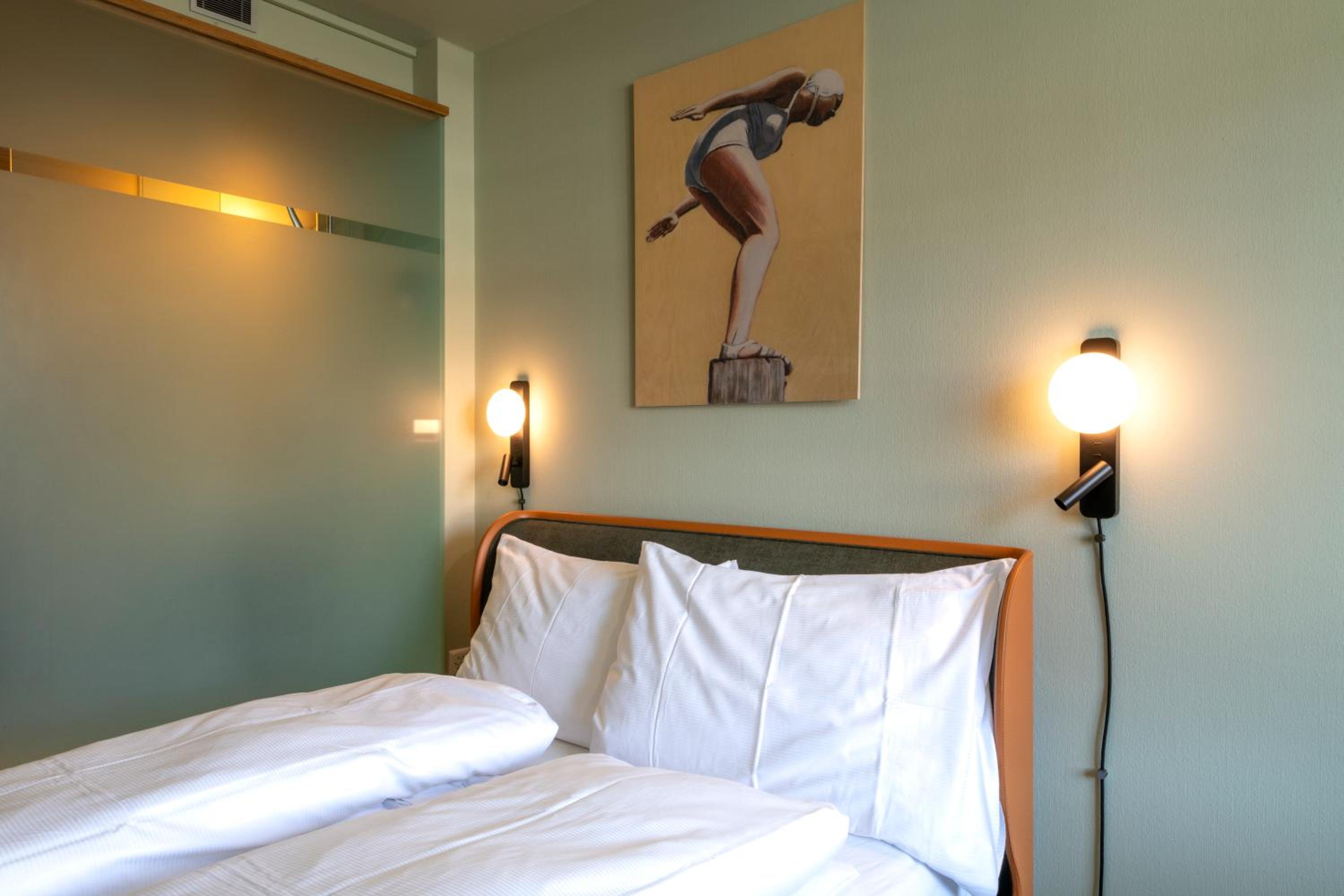 Small Boutique Room photo 2