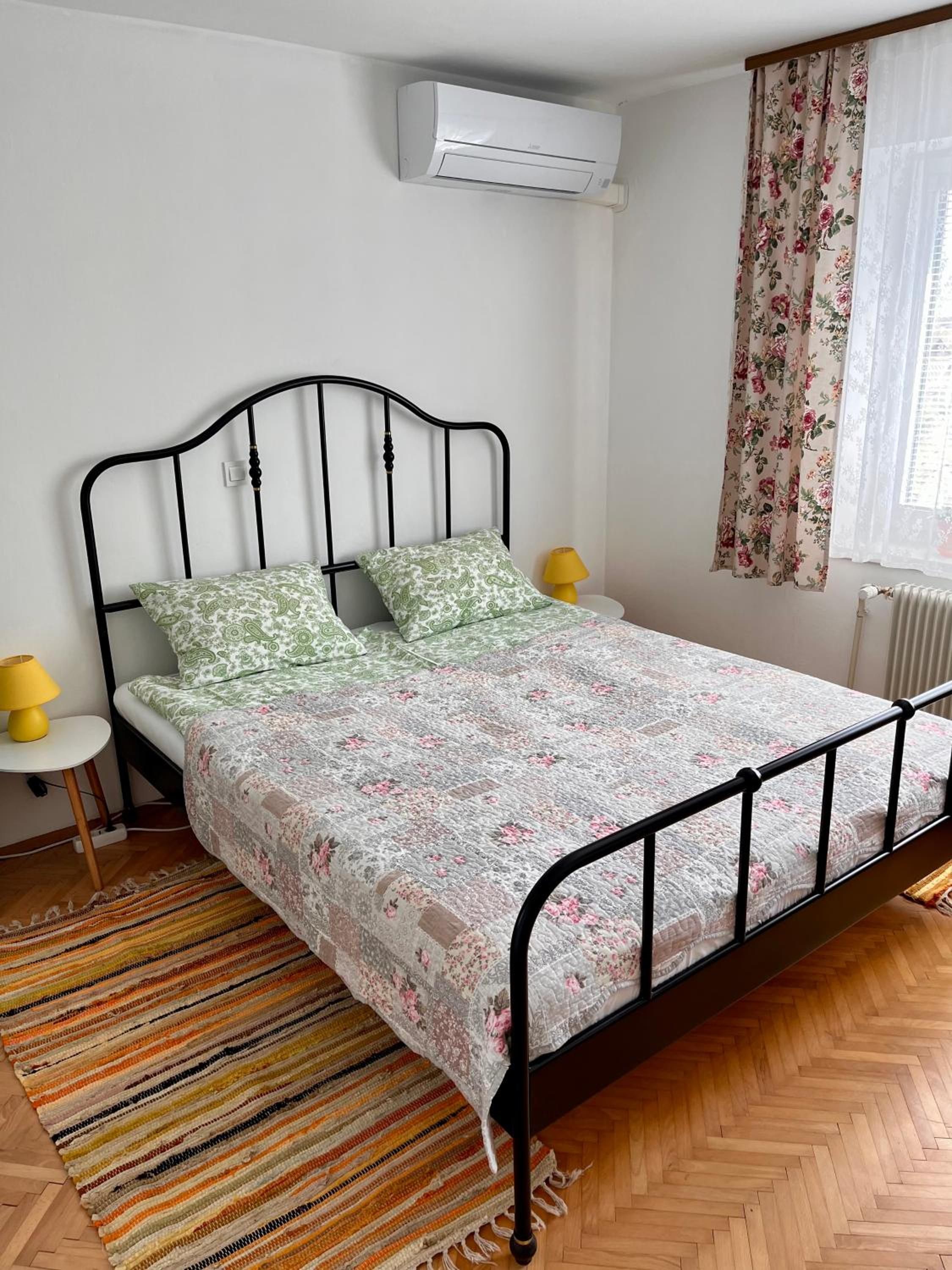 Double Room with Private Bathroom photo 3