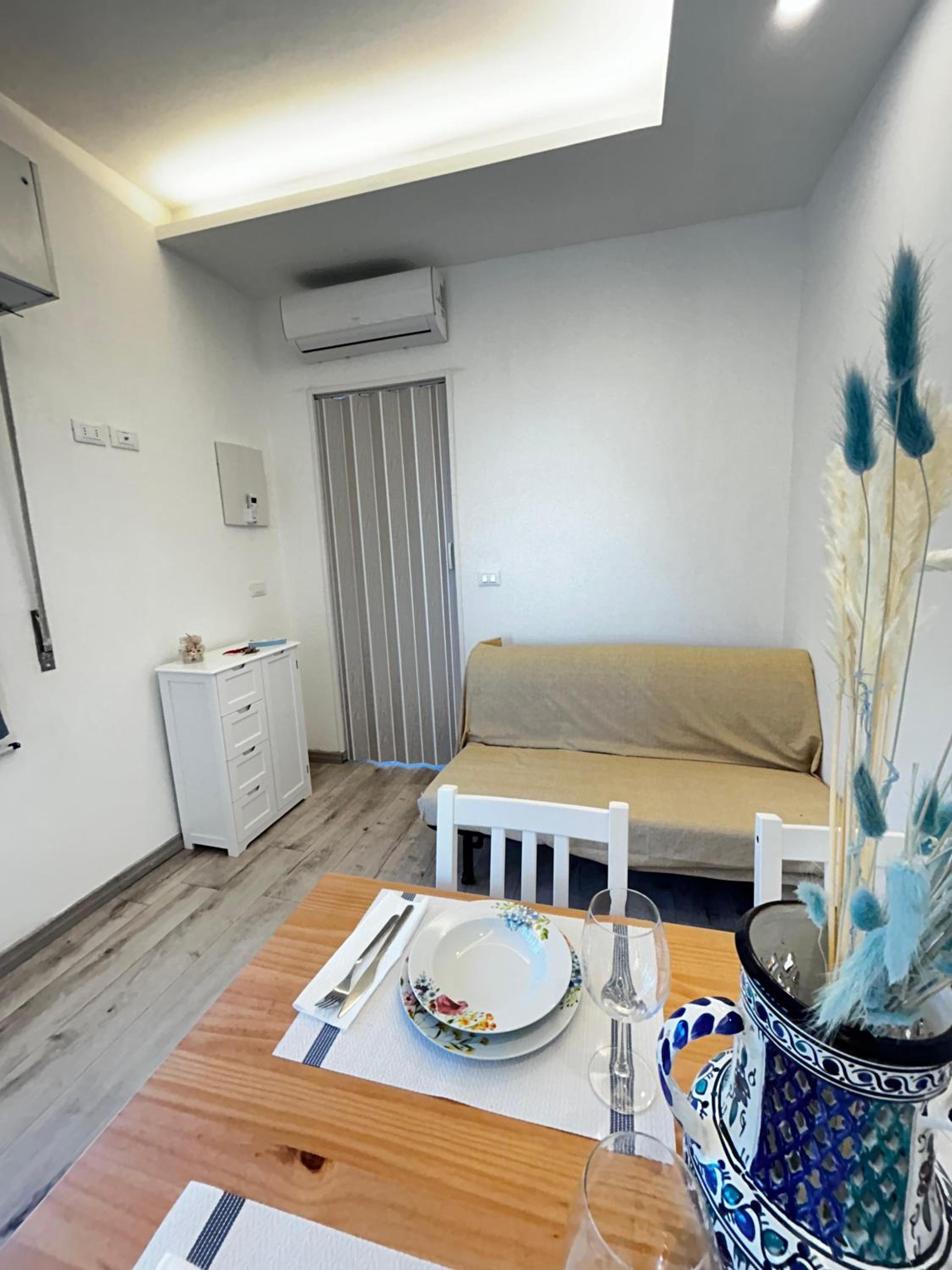 One-Bedroom House photo 3