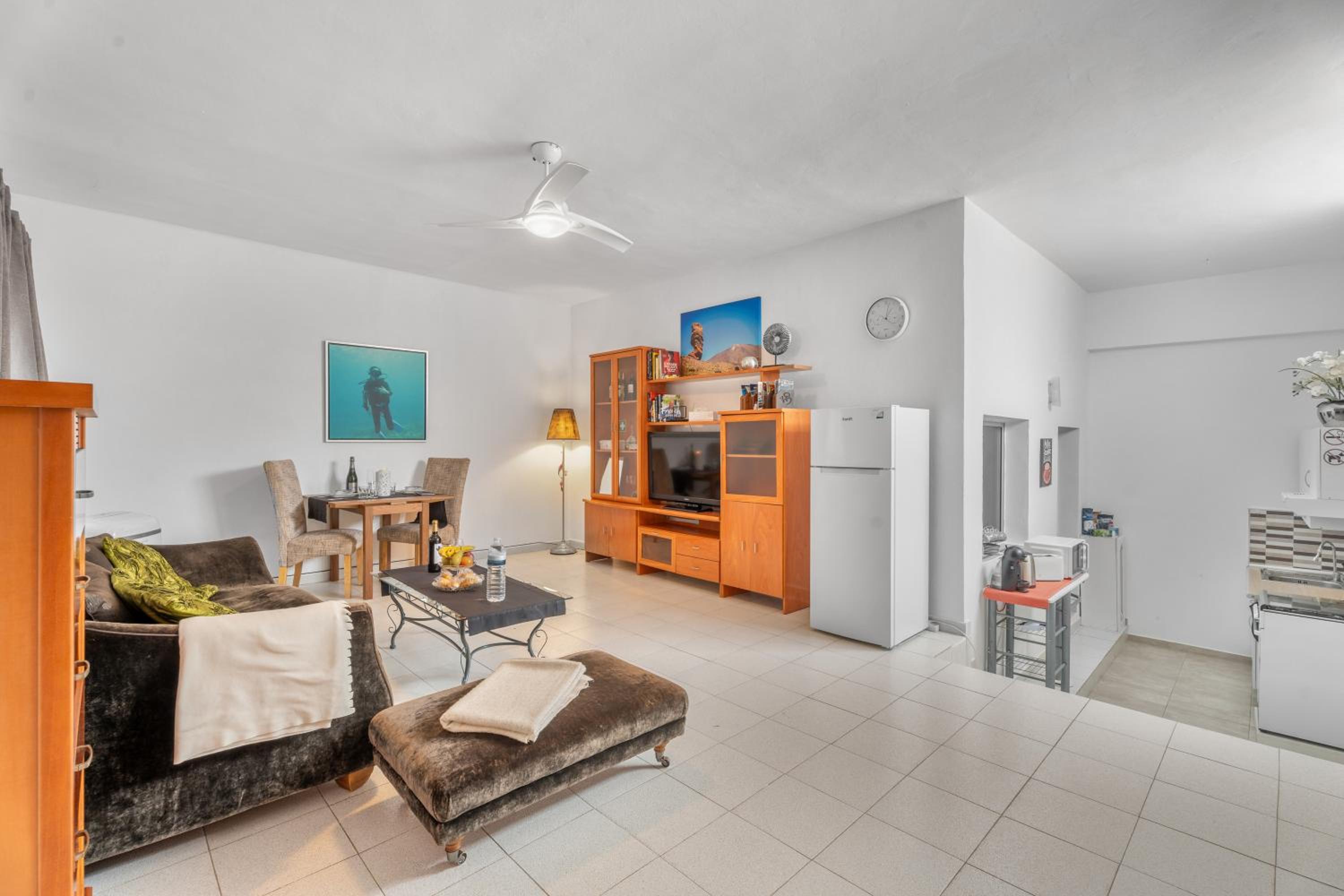 Apartamento de un dormitorio superior con balcón