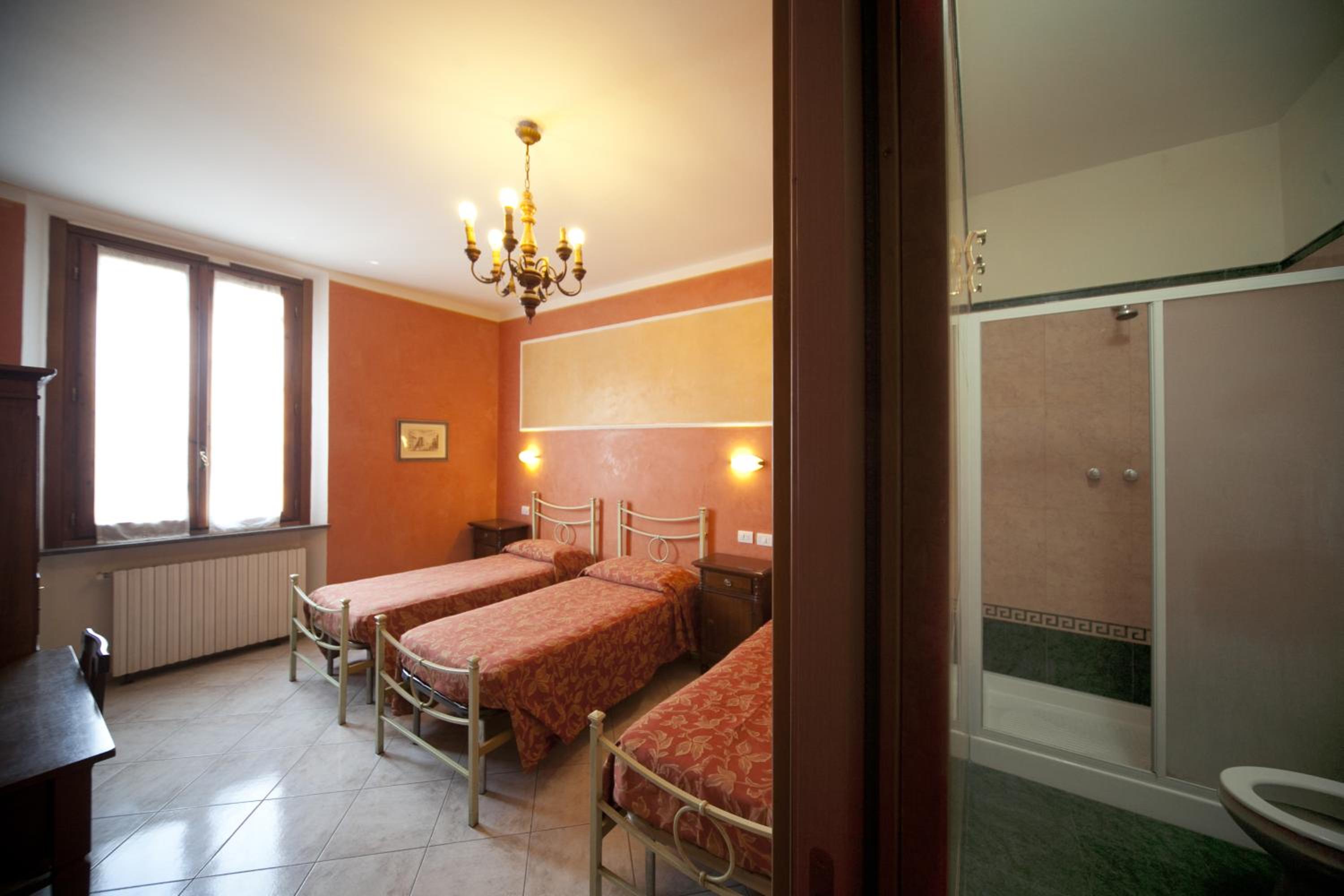 Triple Room photo 2