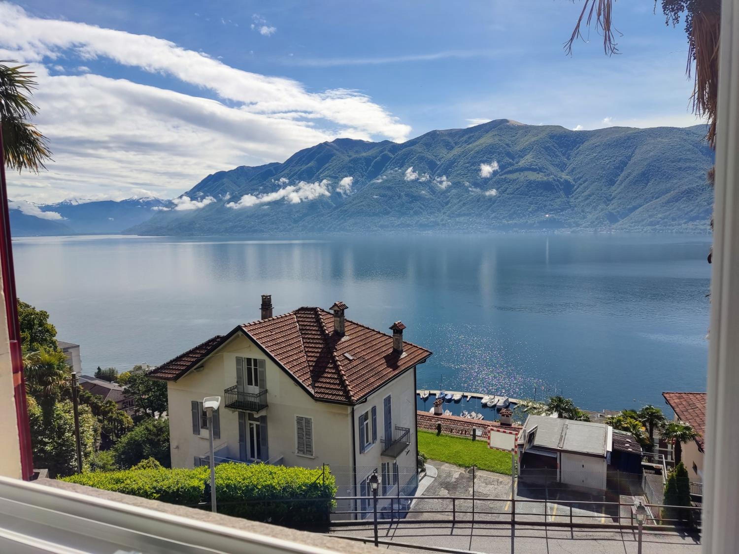 Economy Double Room with Lake View - Photo 2