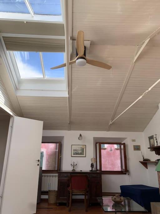 Three-Bedroom House photo 3