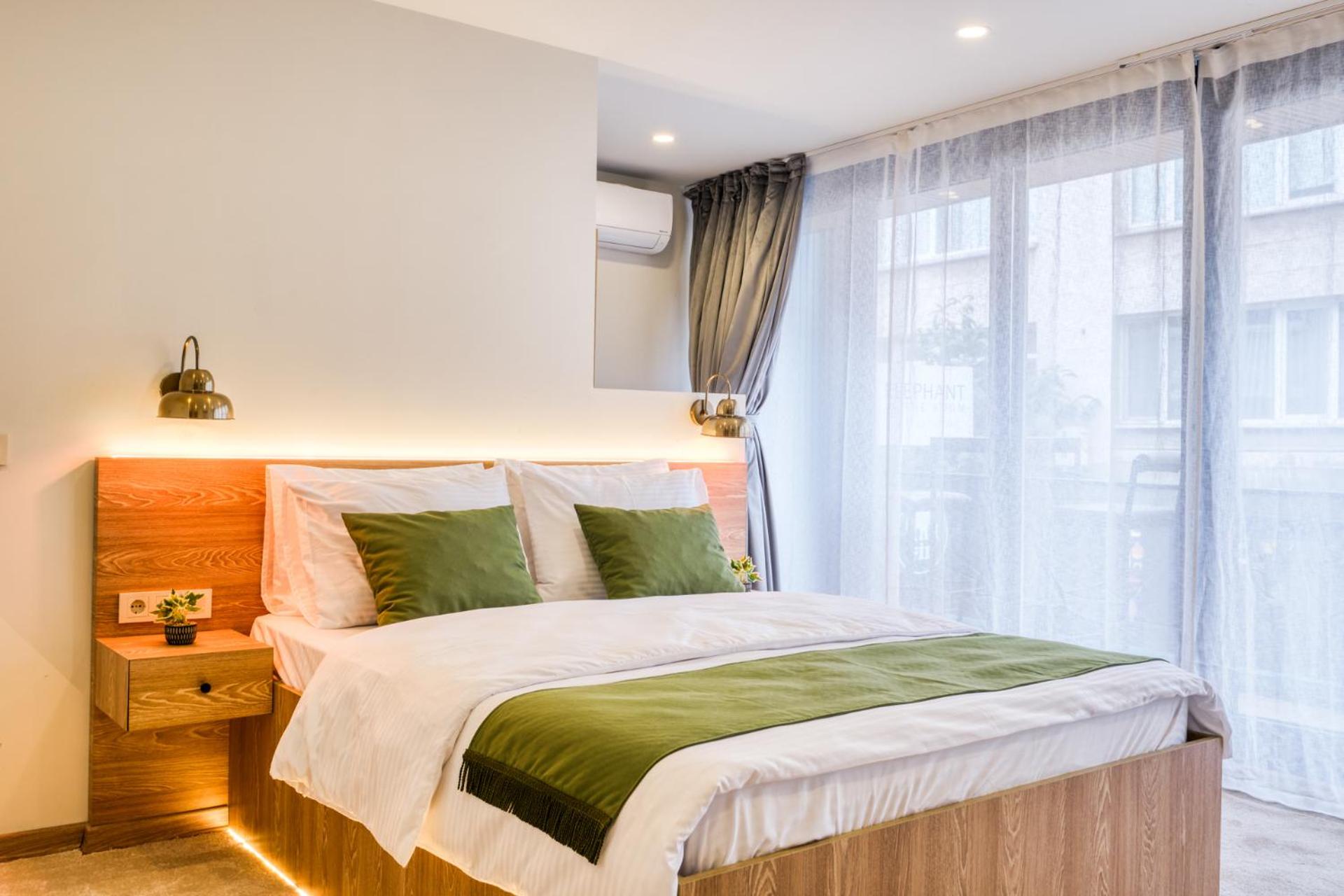Deluxe Double Room with Balcony photo 1
