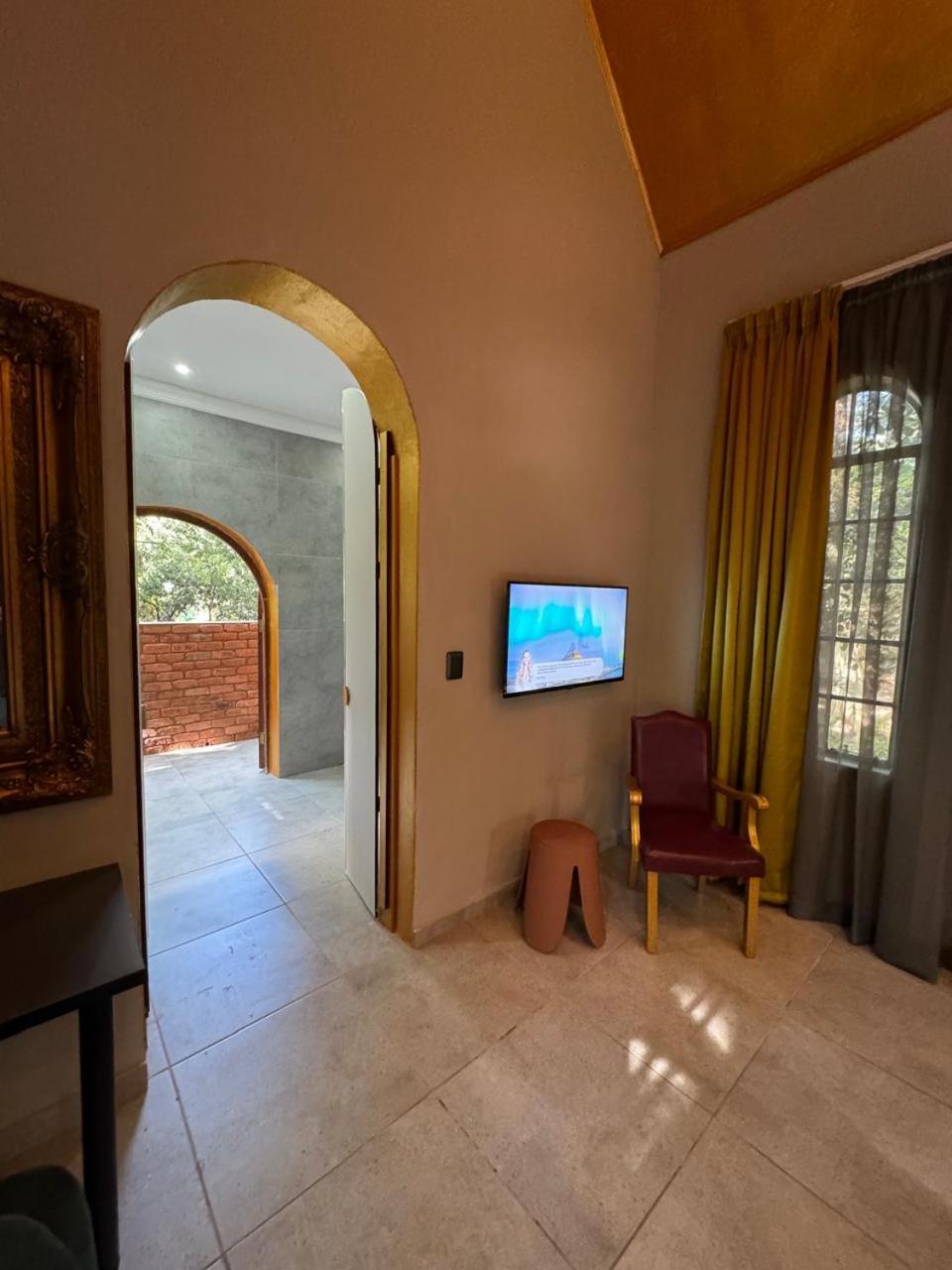 Superior Twin Room with Garden View - Photo 24