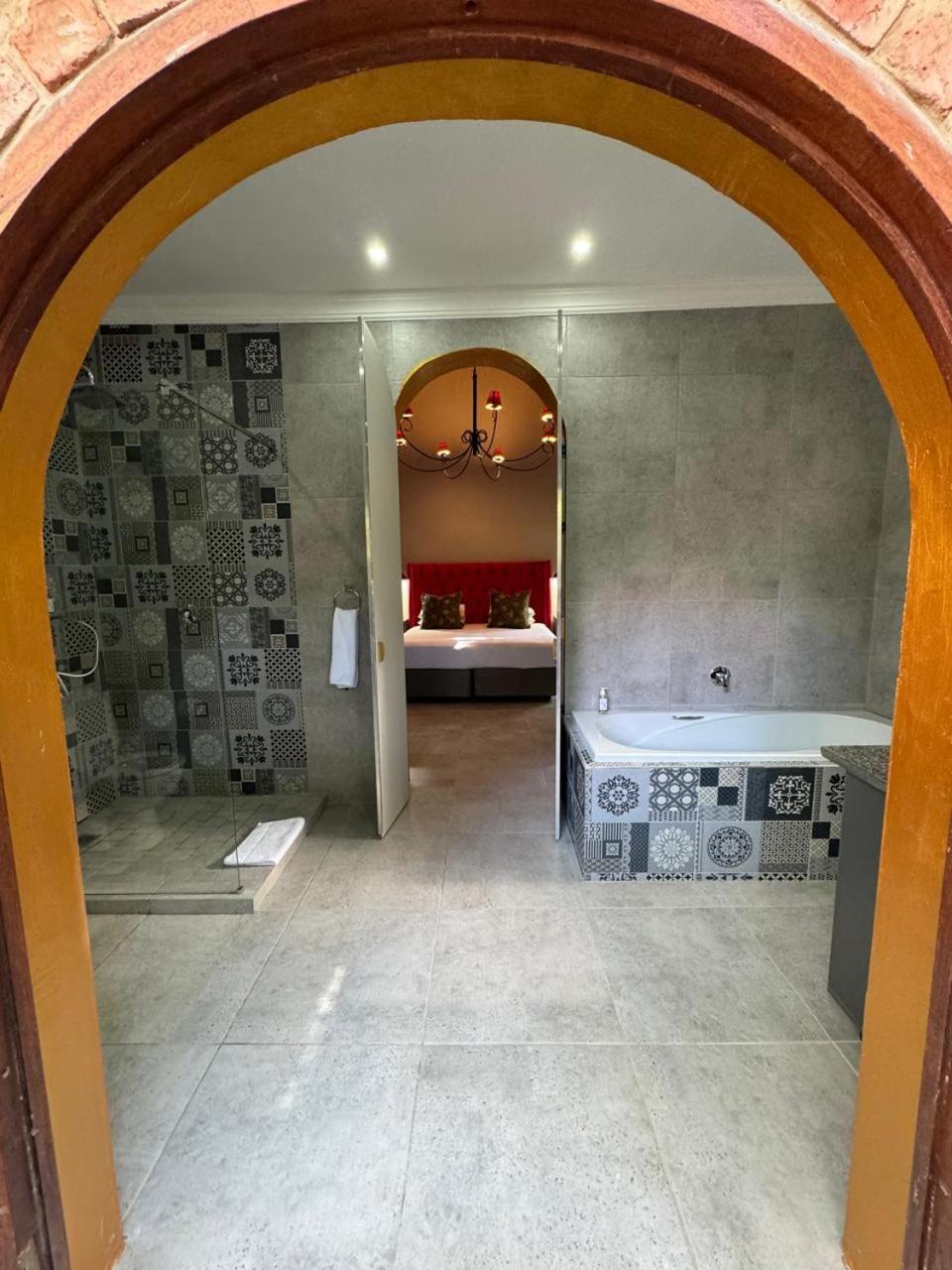 Superior Twin Room with Garden View - Photo 15