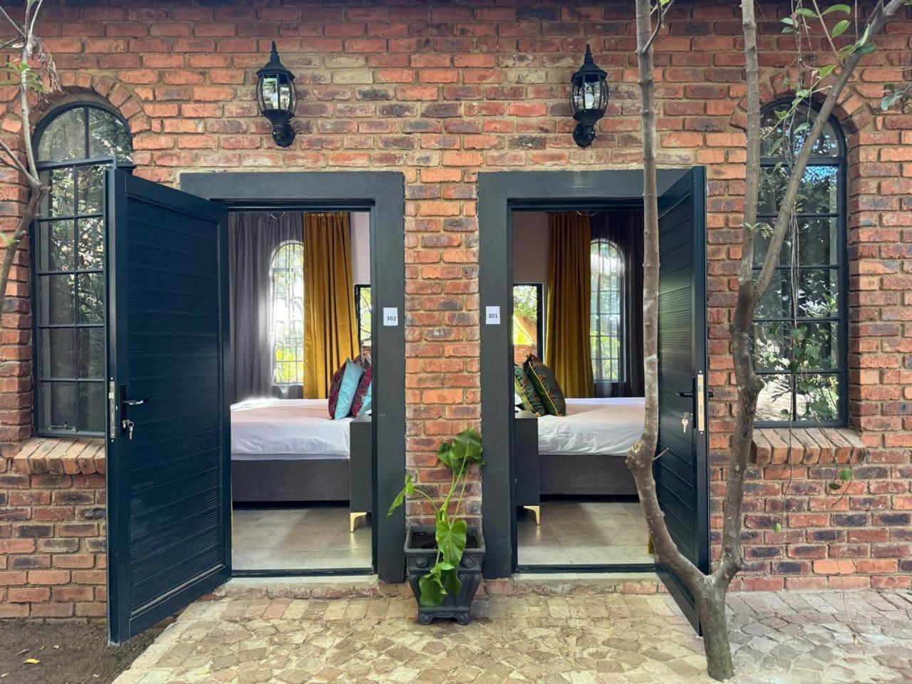 Superior Twin Room with Garden View - Photo 1