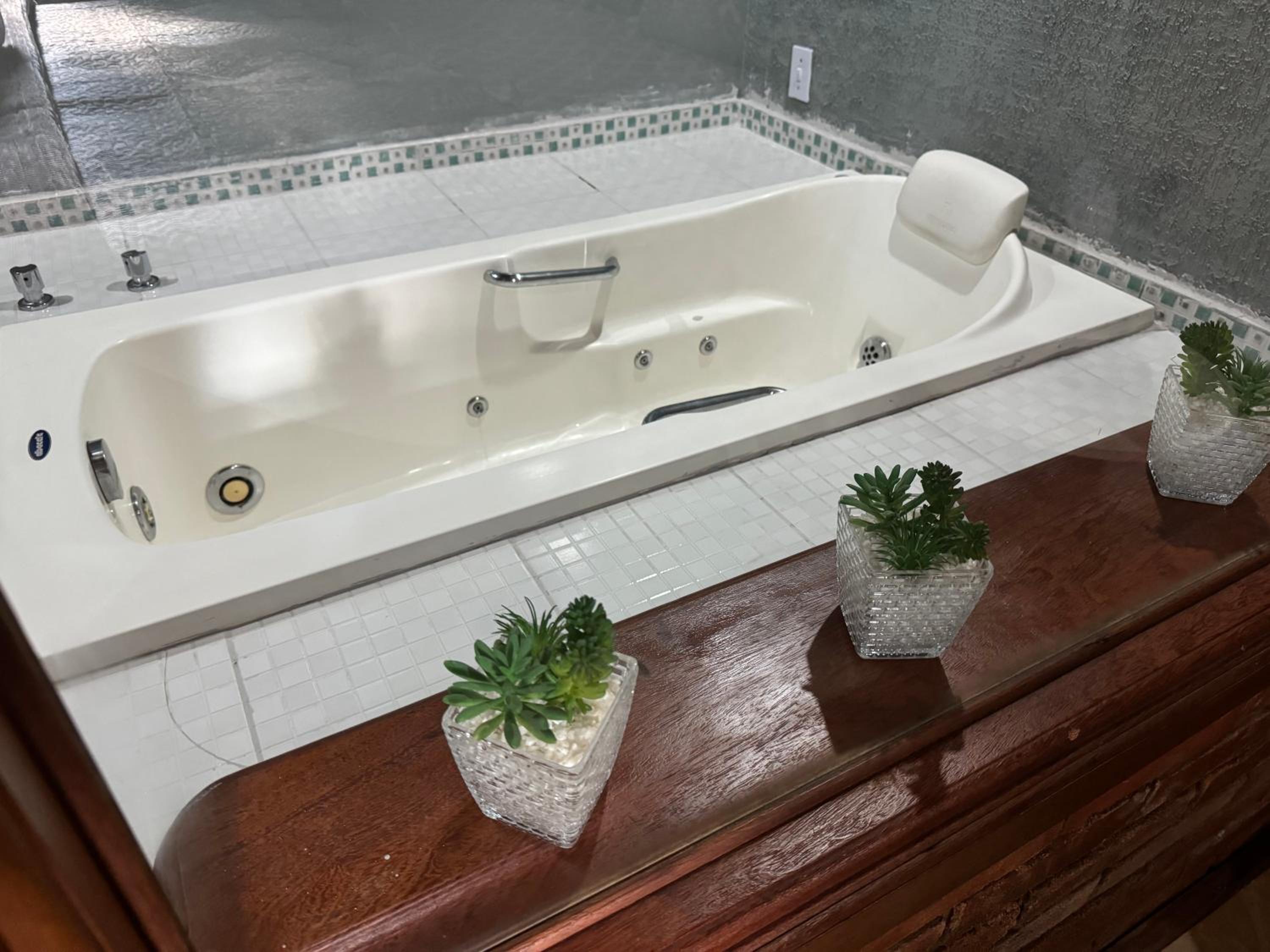 Double Room with Spa Bath photo 3
