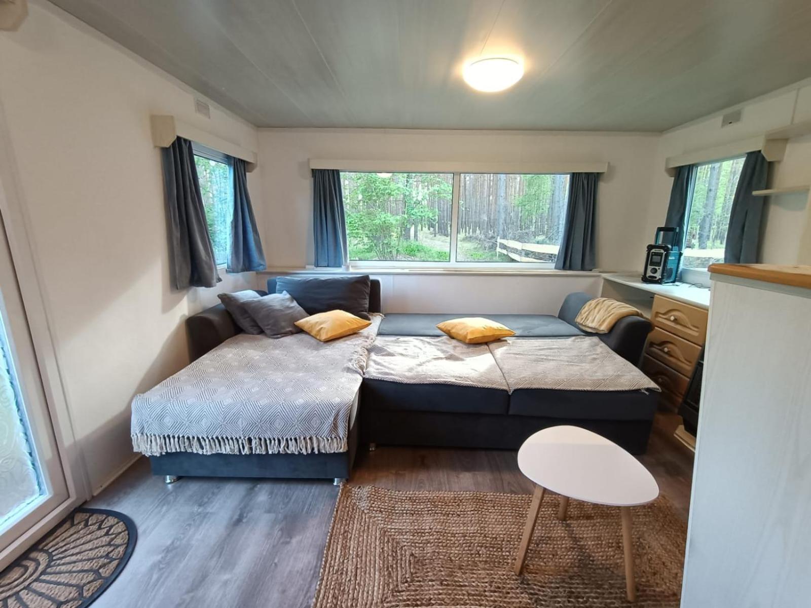 Mobile Home photo 1