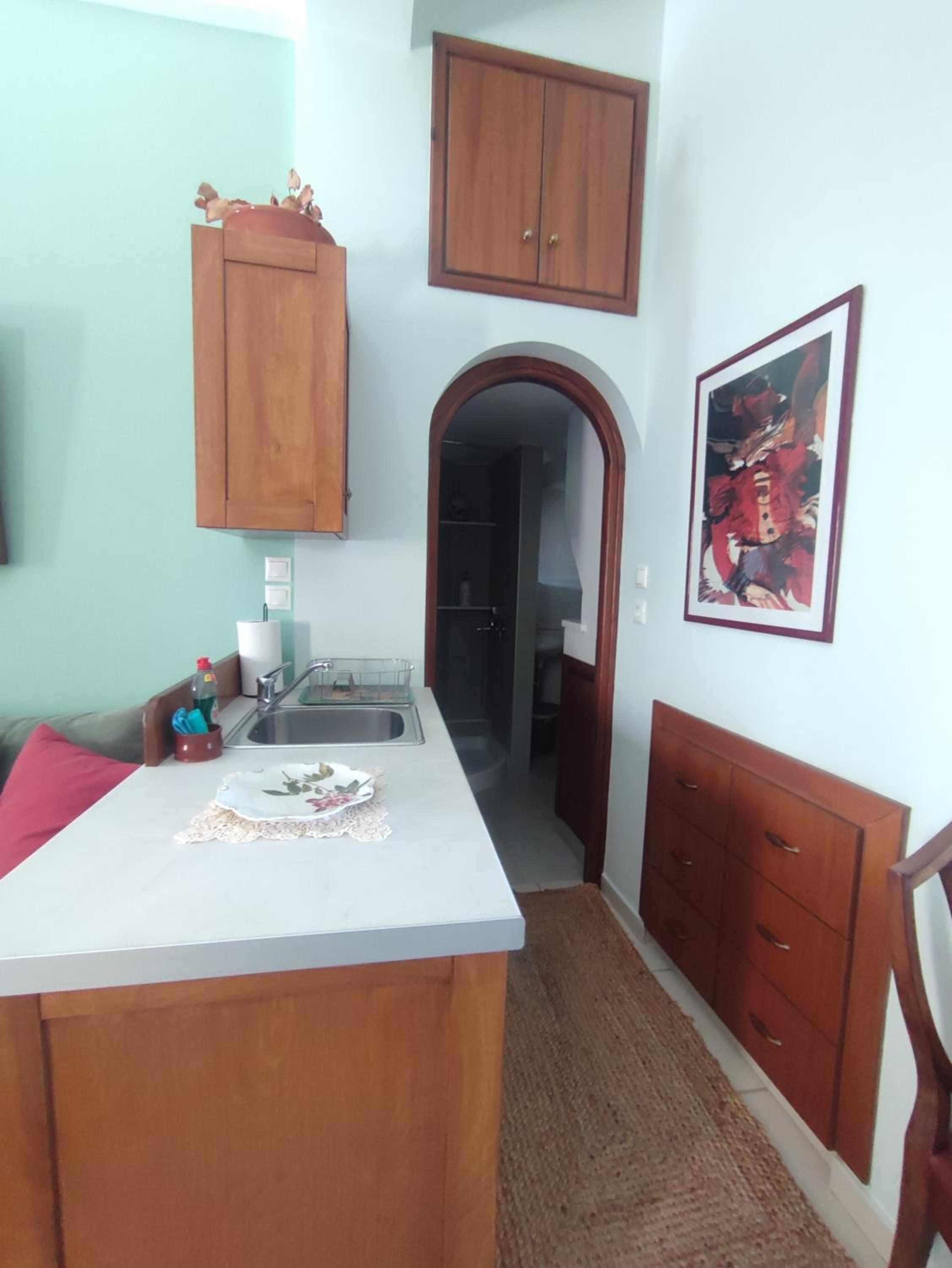 One-Bedroom Apartment - Photo 8