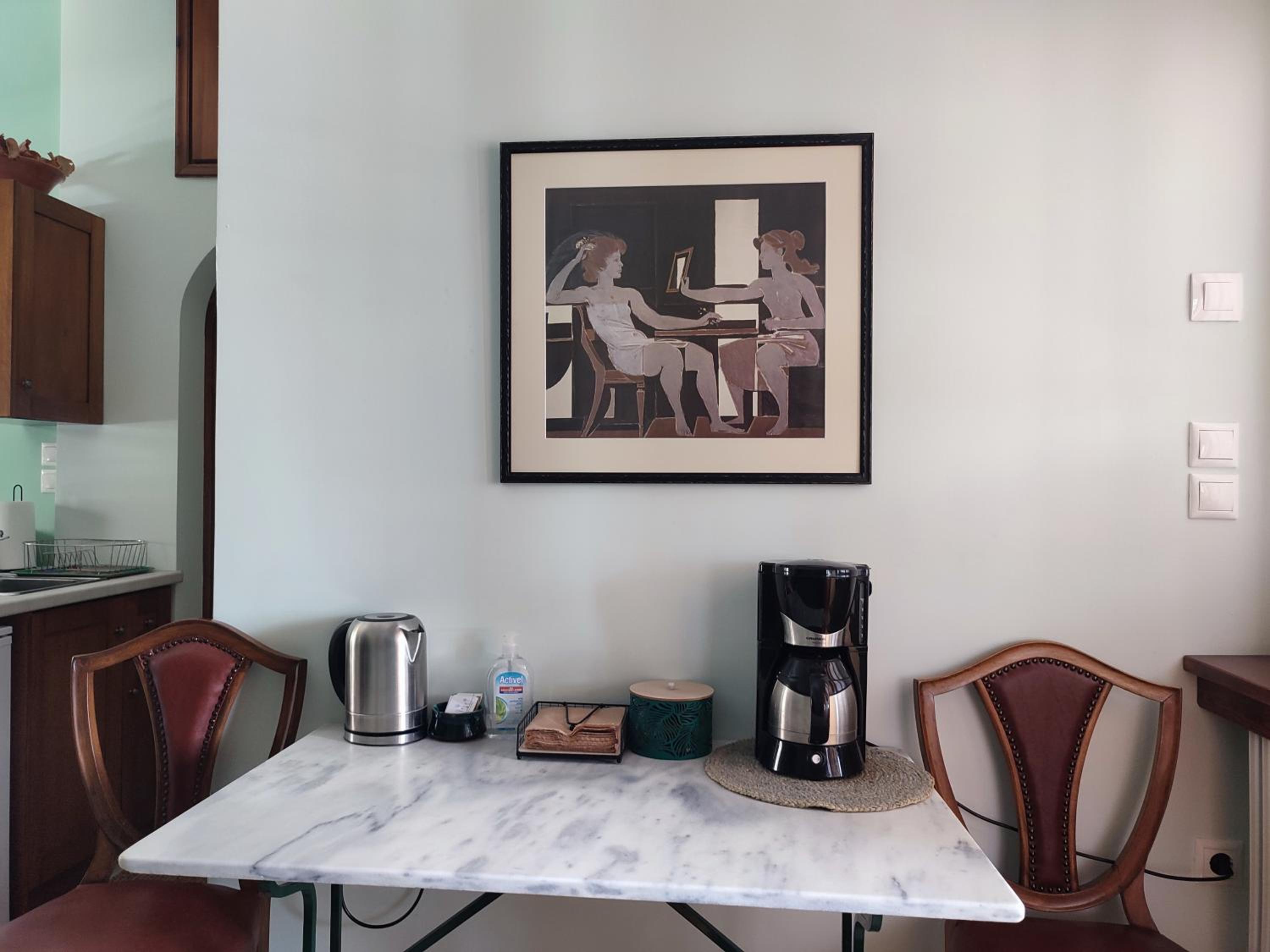 One-Bedroom Apartment - Photo 18