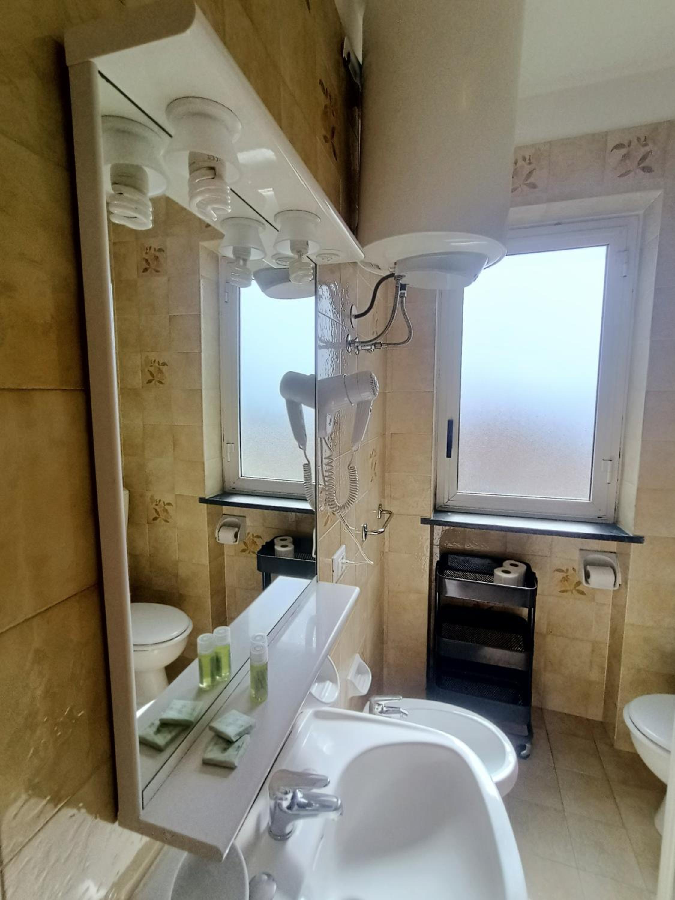 One-Bedroom Apartment (4 Adults) photo 3