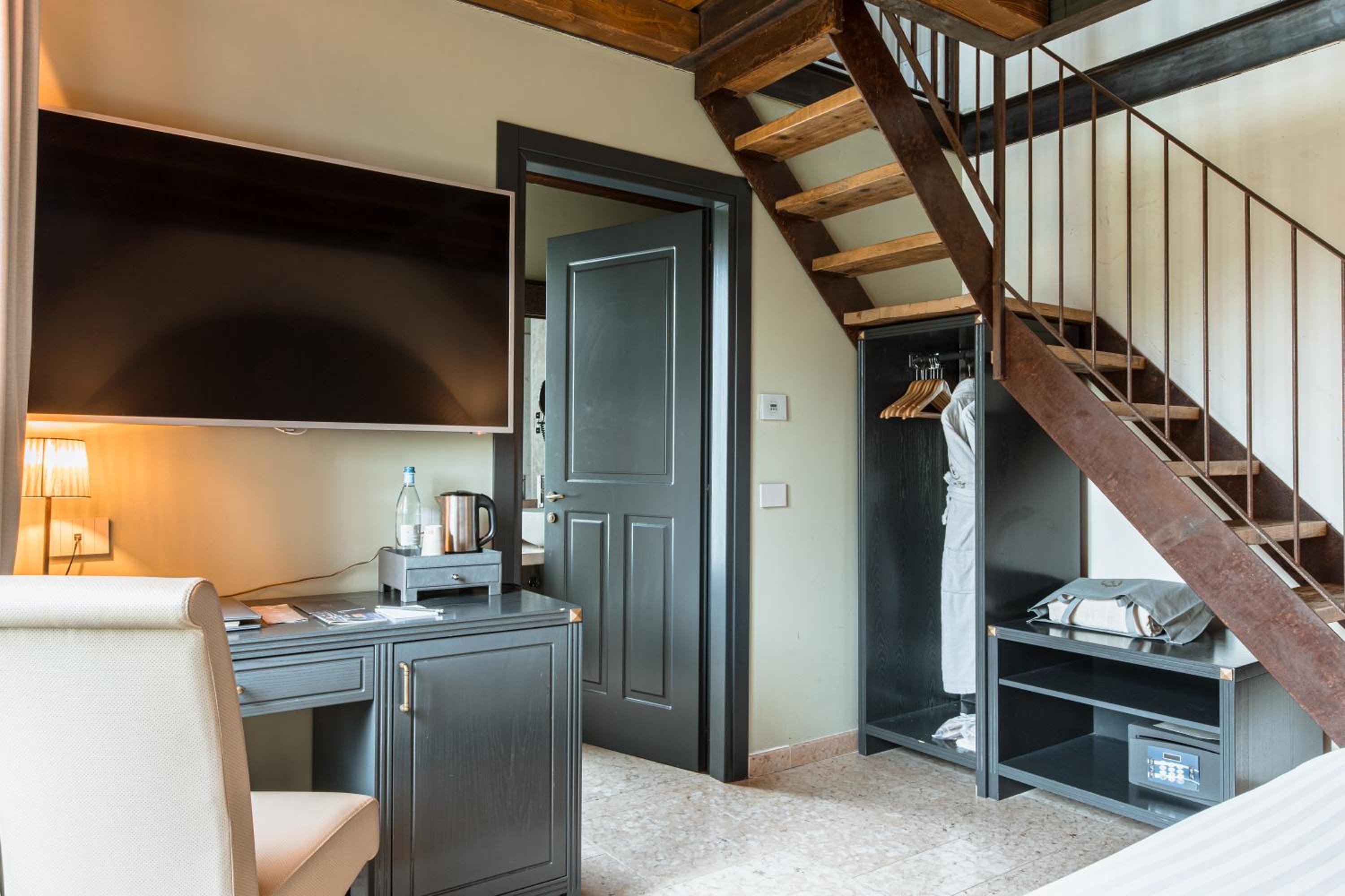 Junior Suite with Garden View - Photo 5