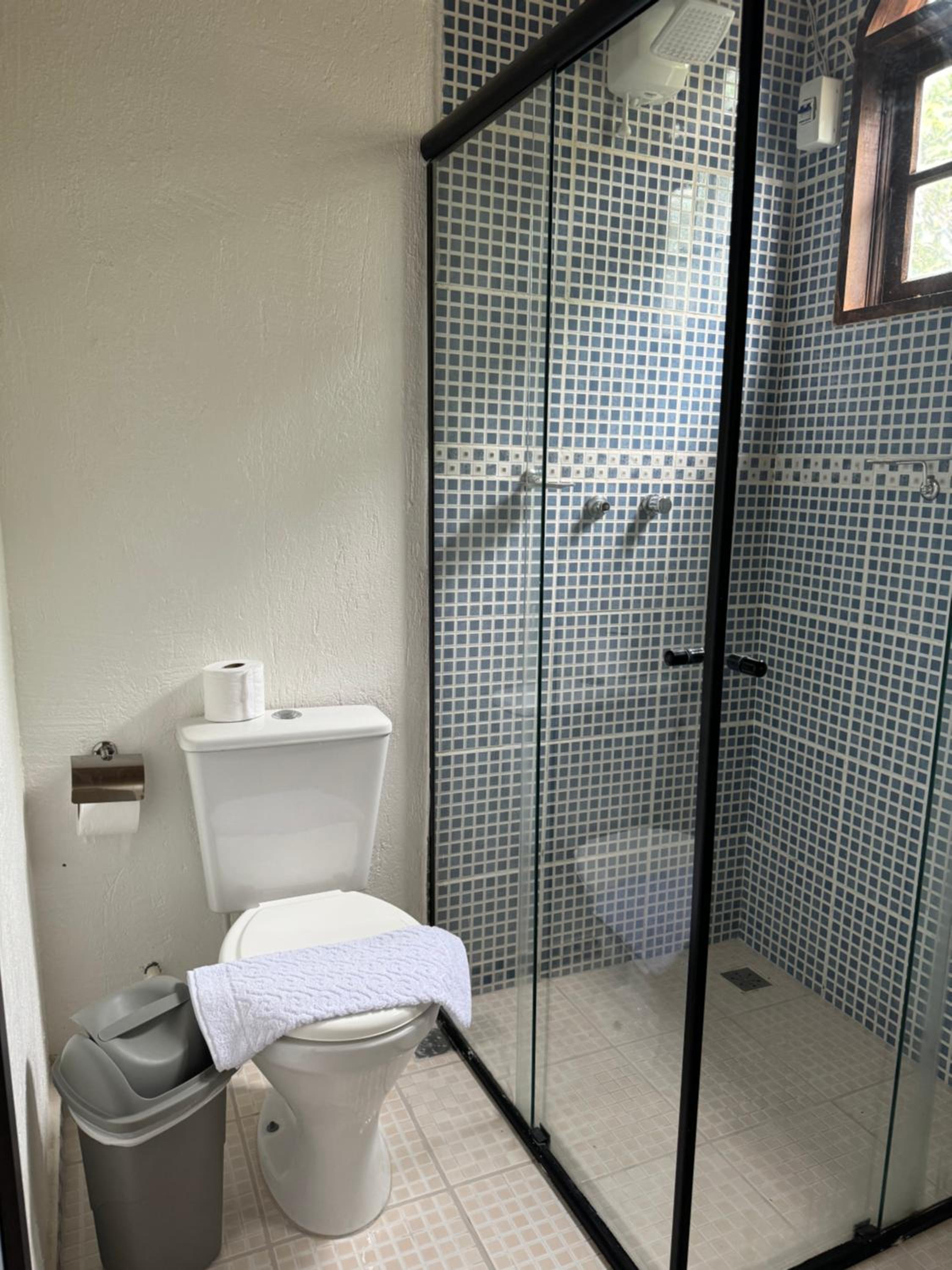 Quadruple Room with Private Bathroom photo 3