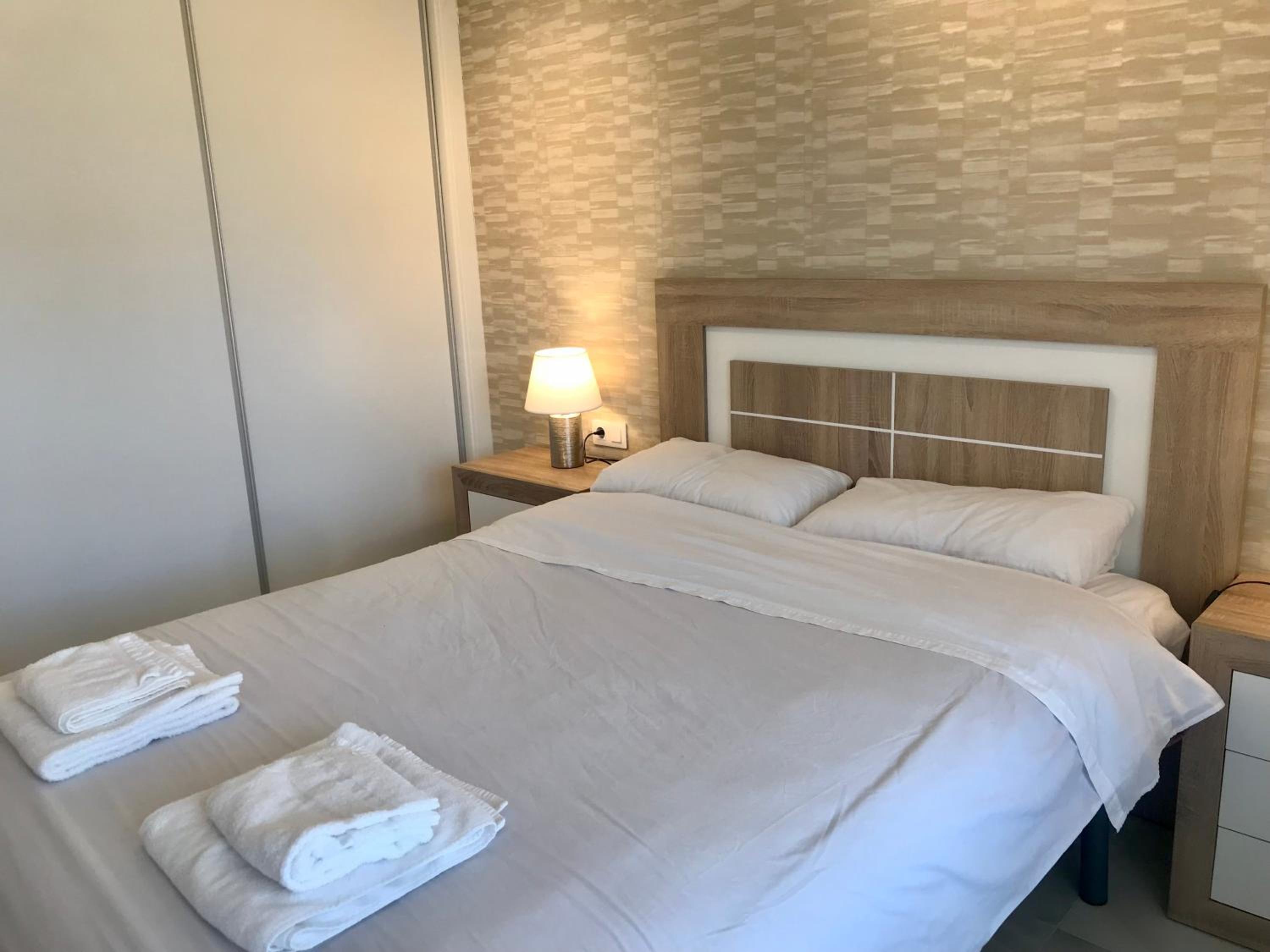 Apartamento con Balcón