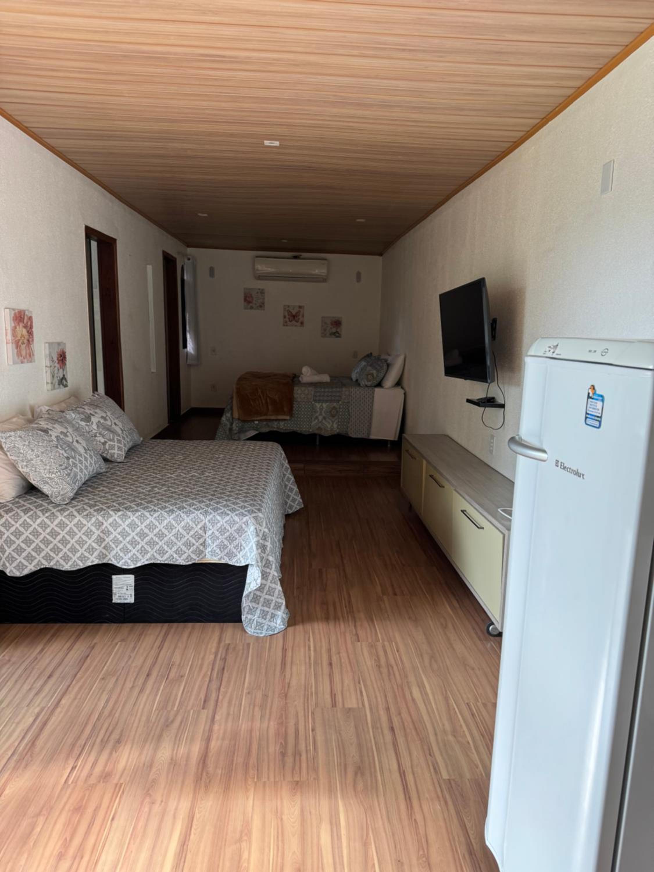 Quadruple Room with Private Bathroom photo 2