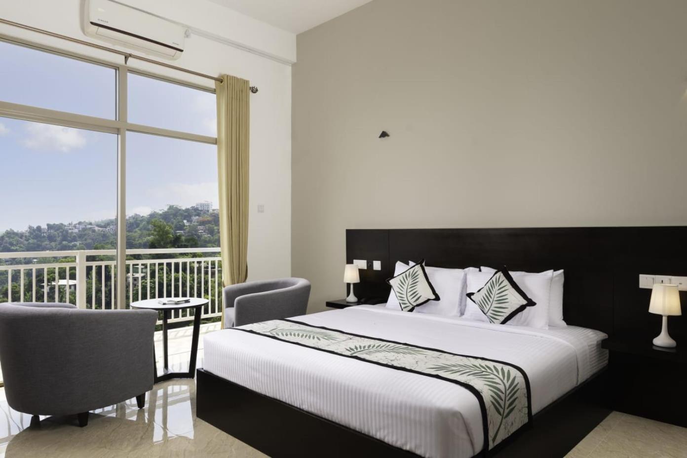 Deluxe Double or Twin Room - Photo 4