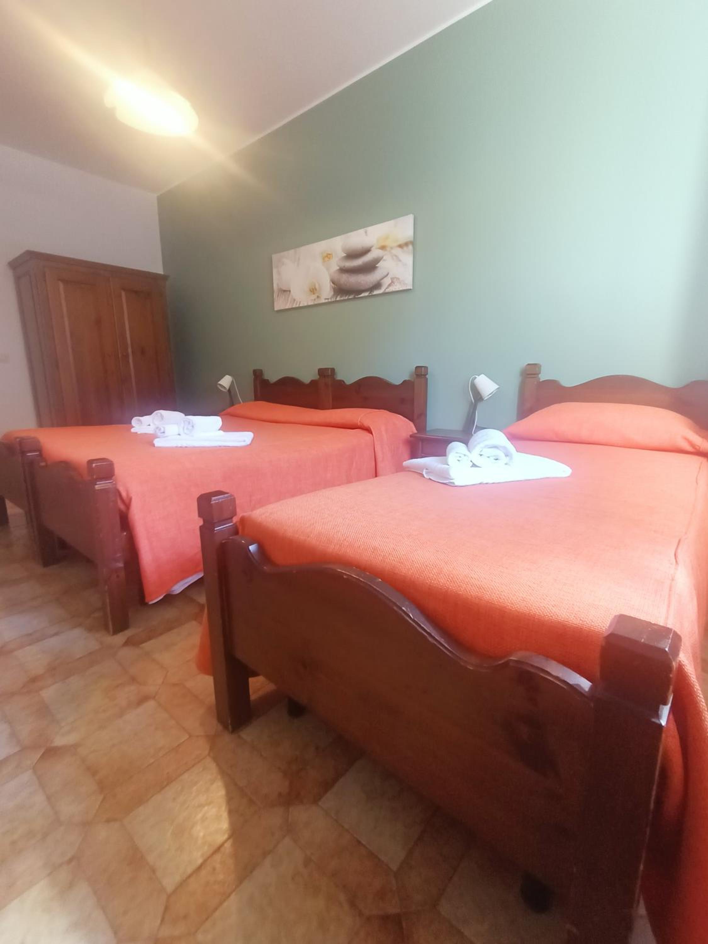 One-Bedroom Standard Apartment (3 Adults) photo 1