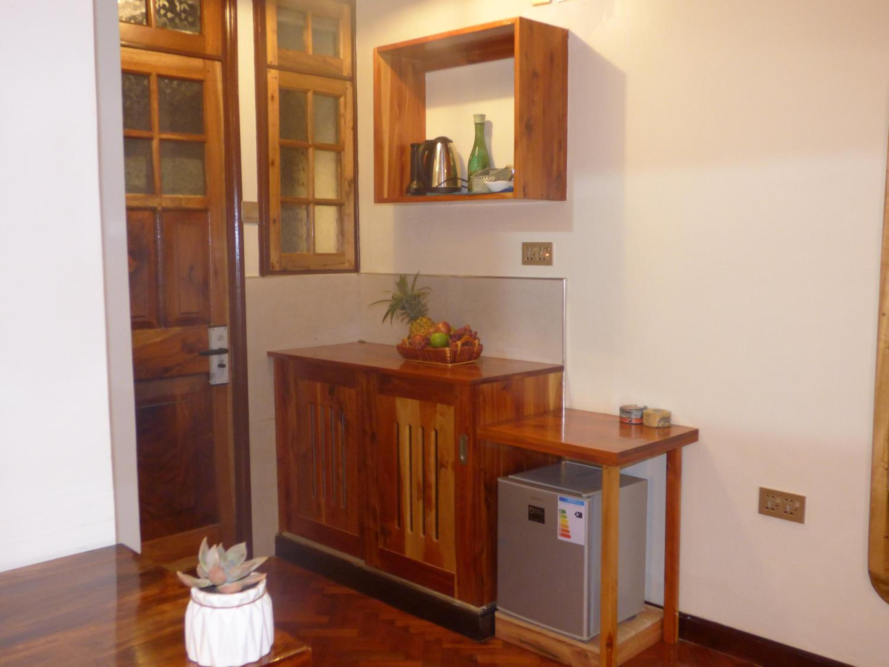 Deluxe Double Room with Balcony - Photo 24