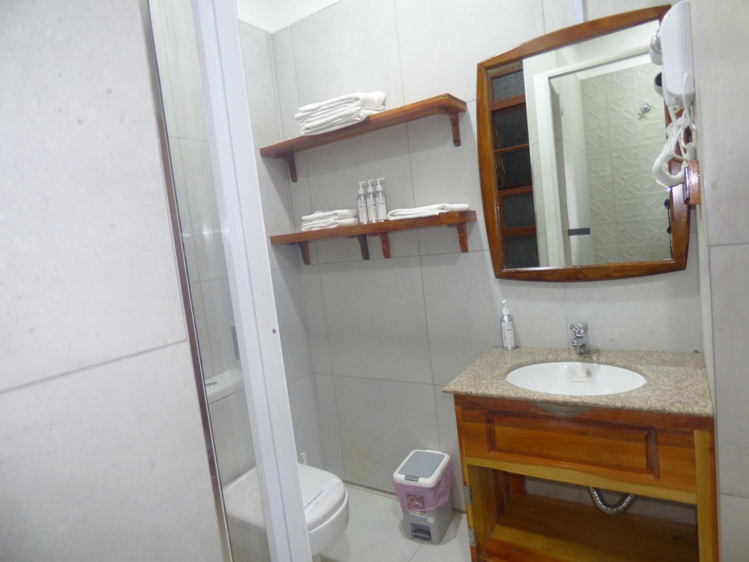 Deluxe Double Room with Balcony - Photo 37