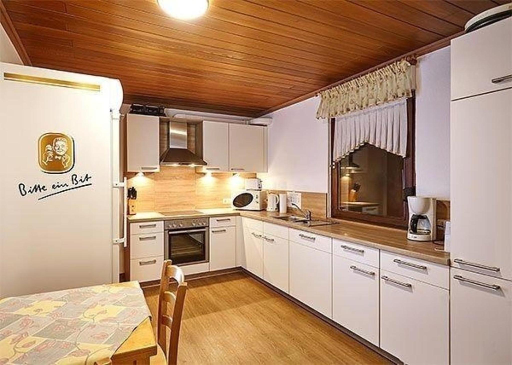 Six-Bedroom Holiday Home photo 3