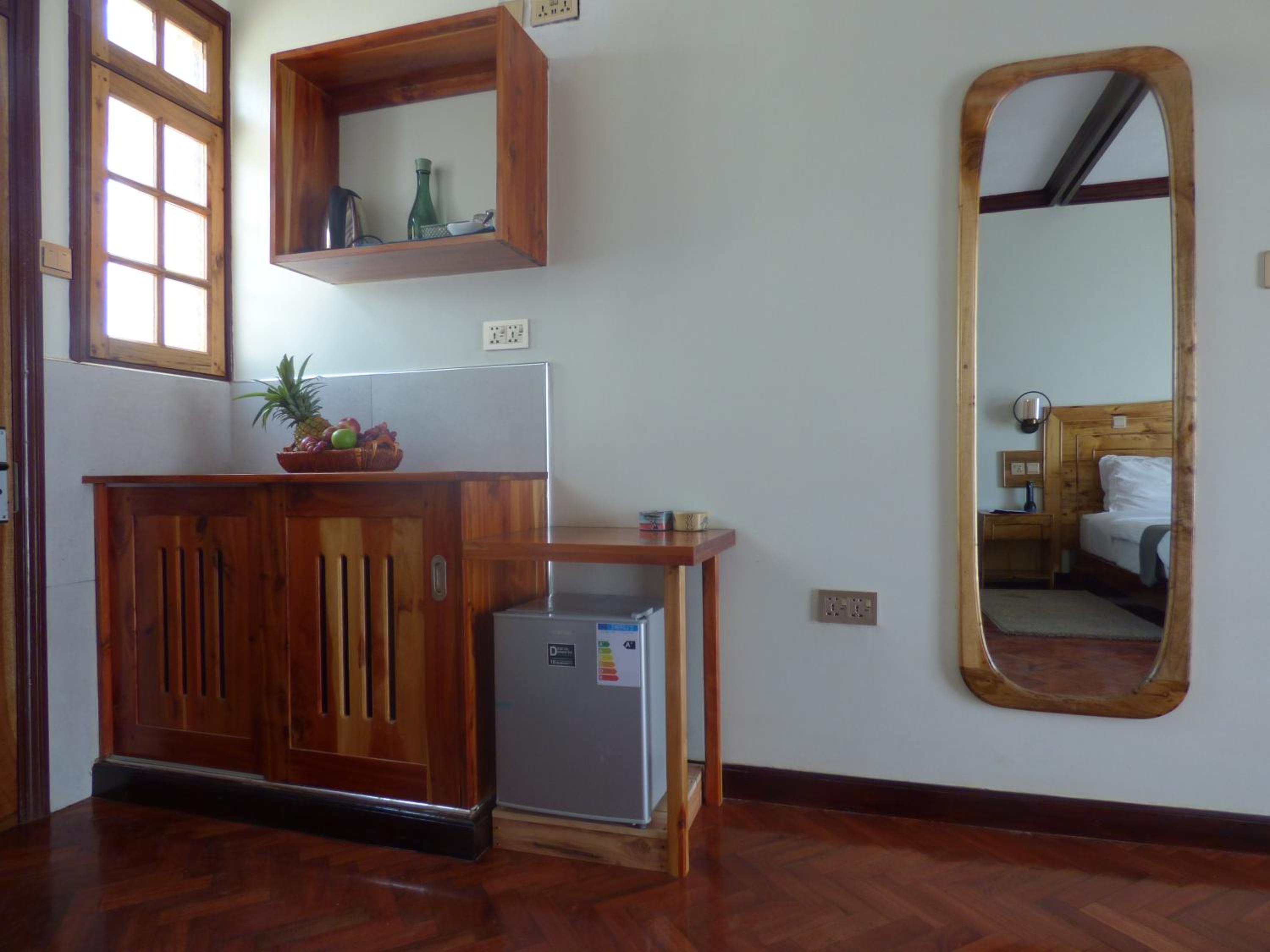 Deluxe Double Room with Balcony - Photo 42