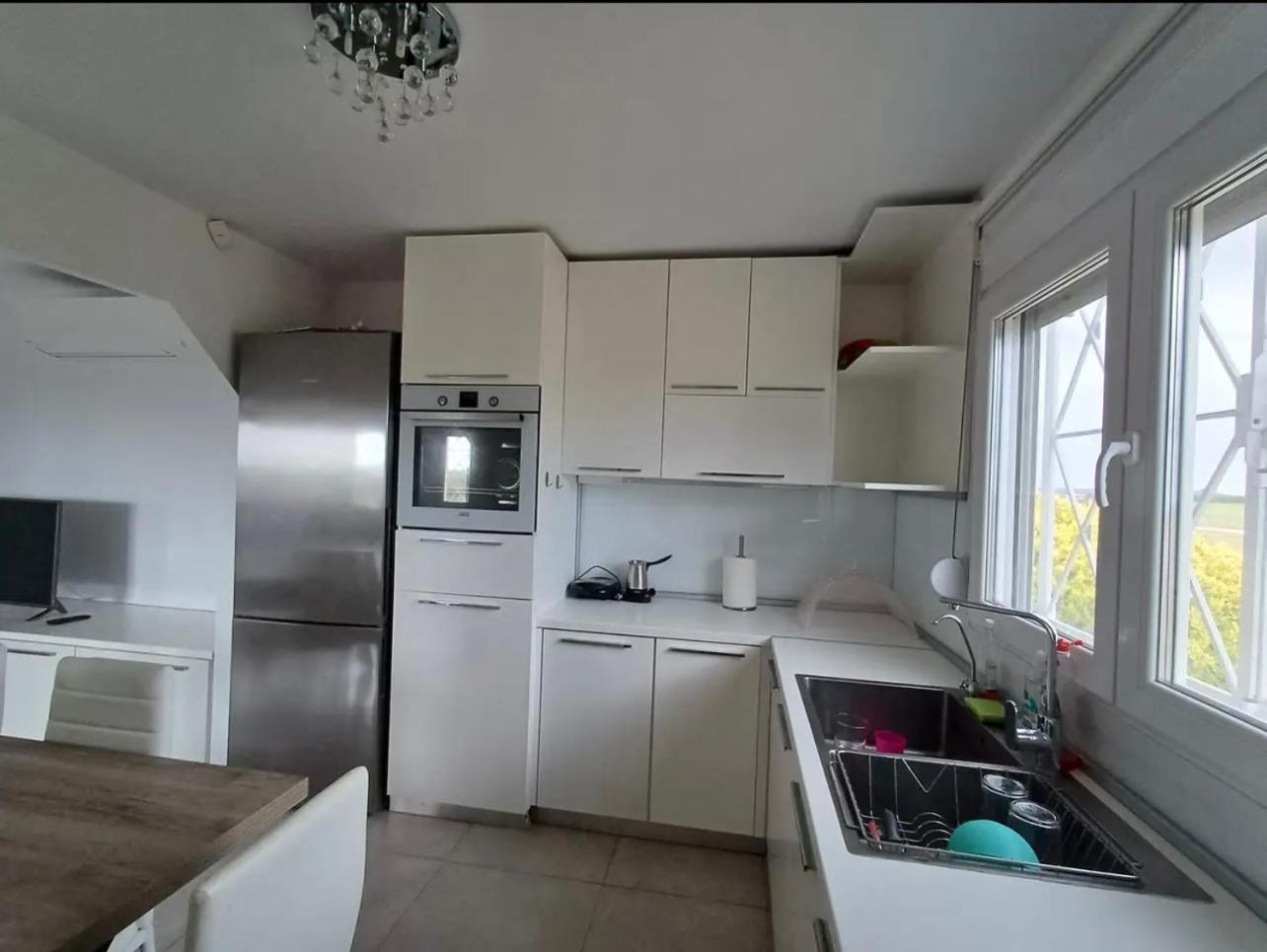 Two-Bedroom House photo 2