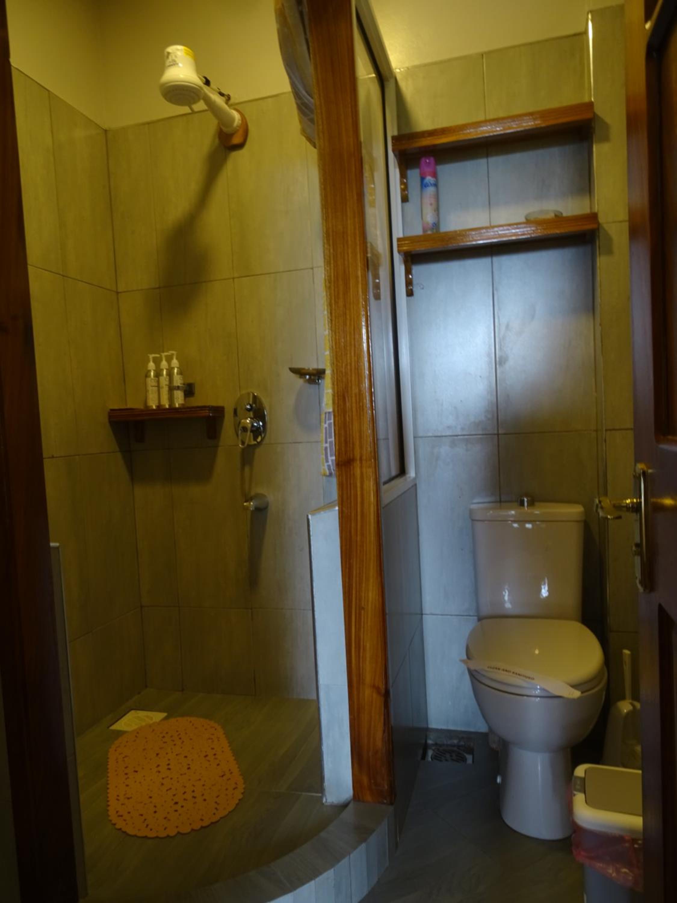 Standard Double or Twin Room - Photo 6