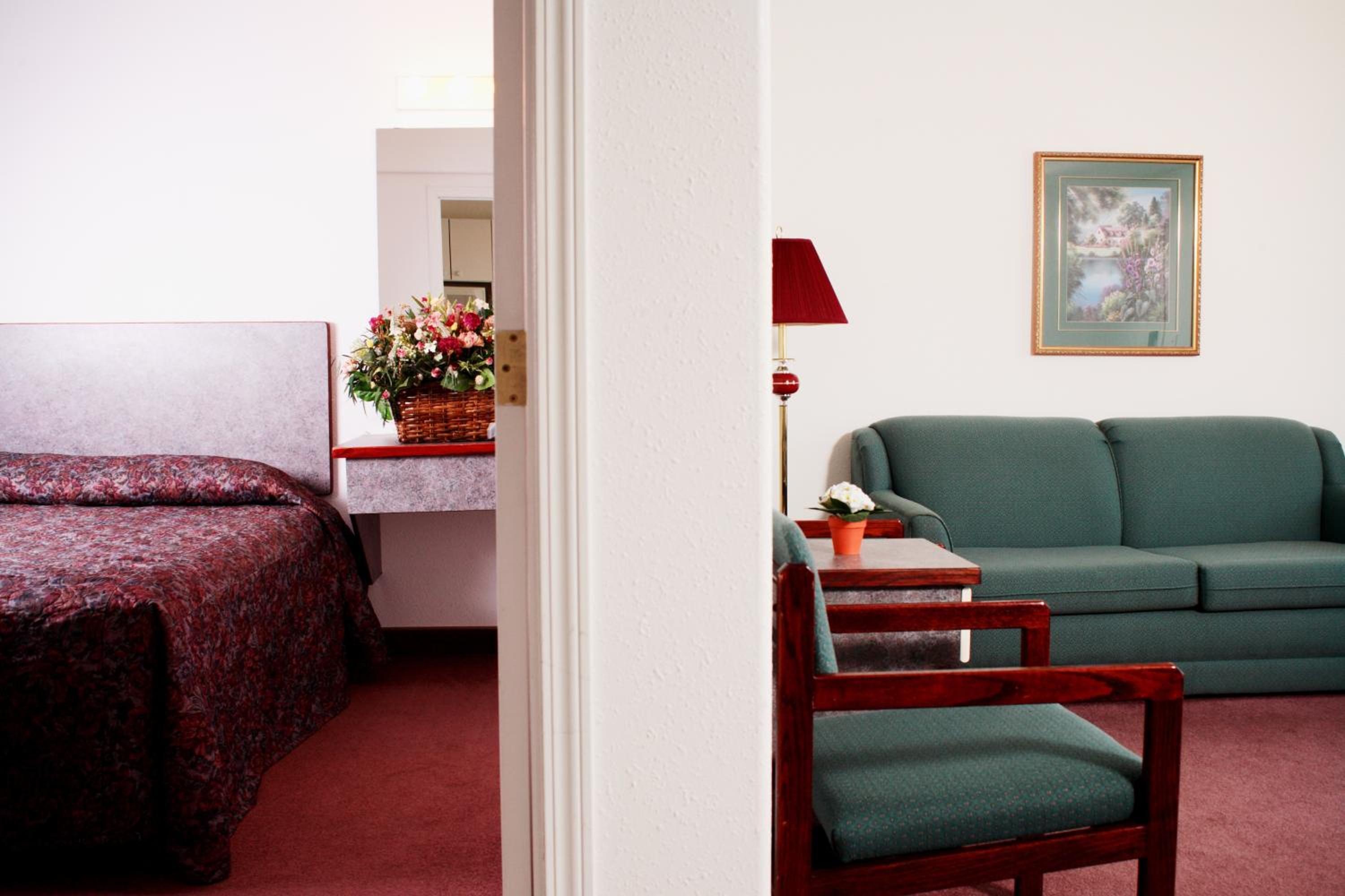 Deluxe Suite photo 3