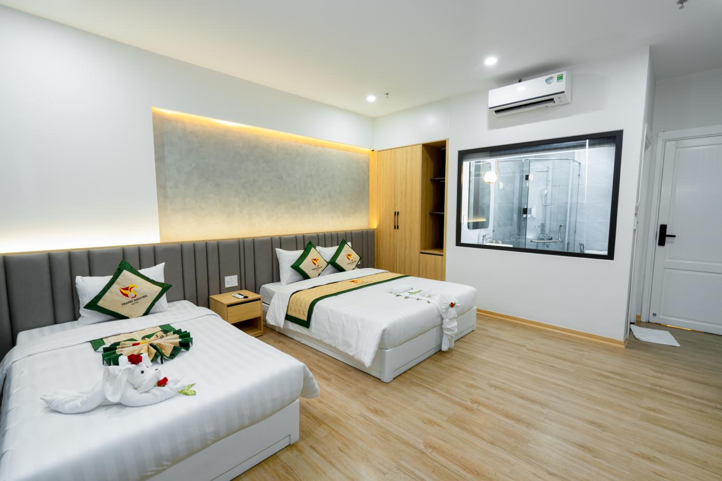 Deluxe Family Room - Photo 3