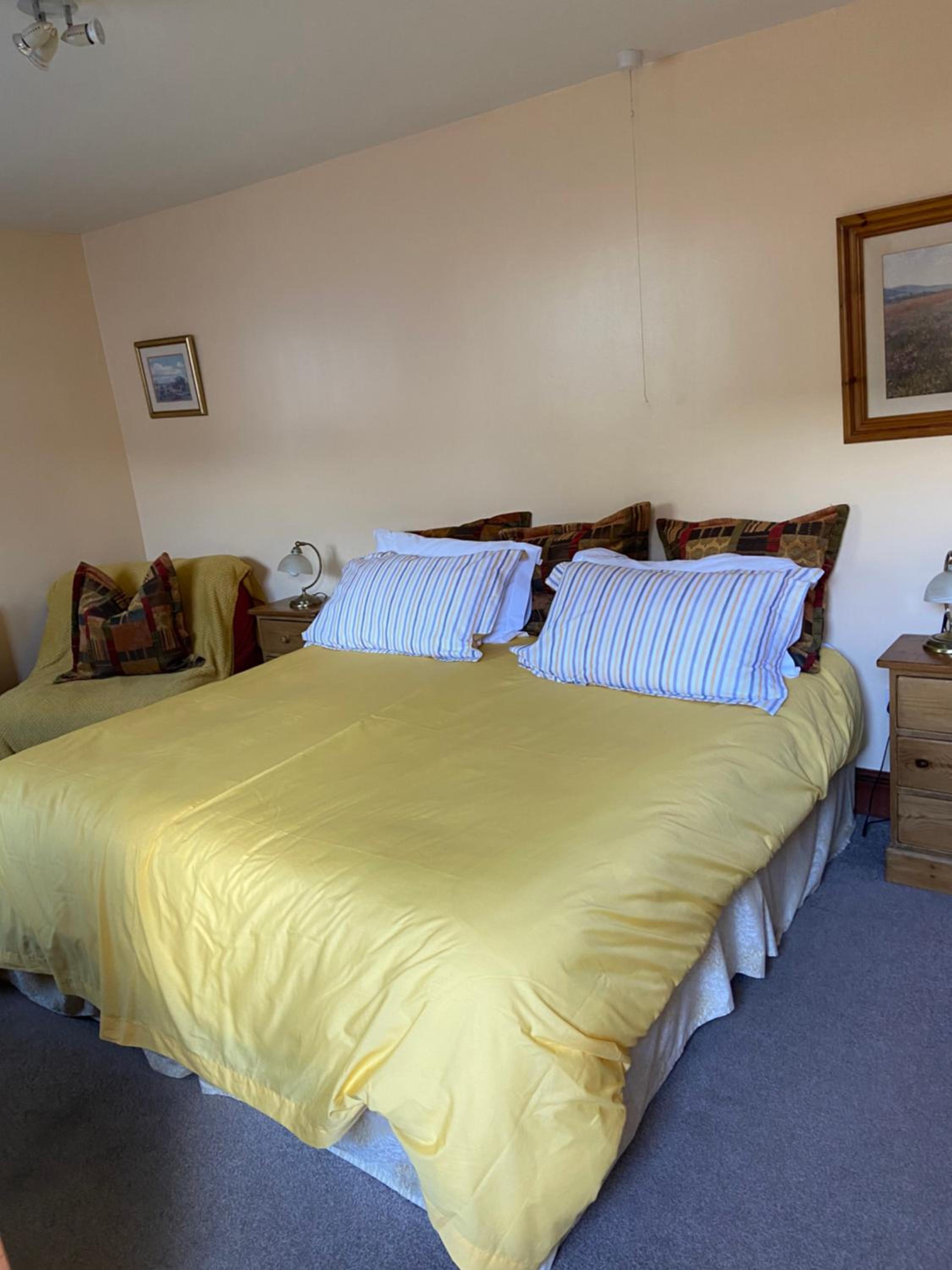 Double or Twin Room - Photo 3