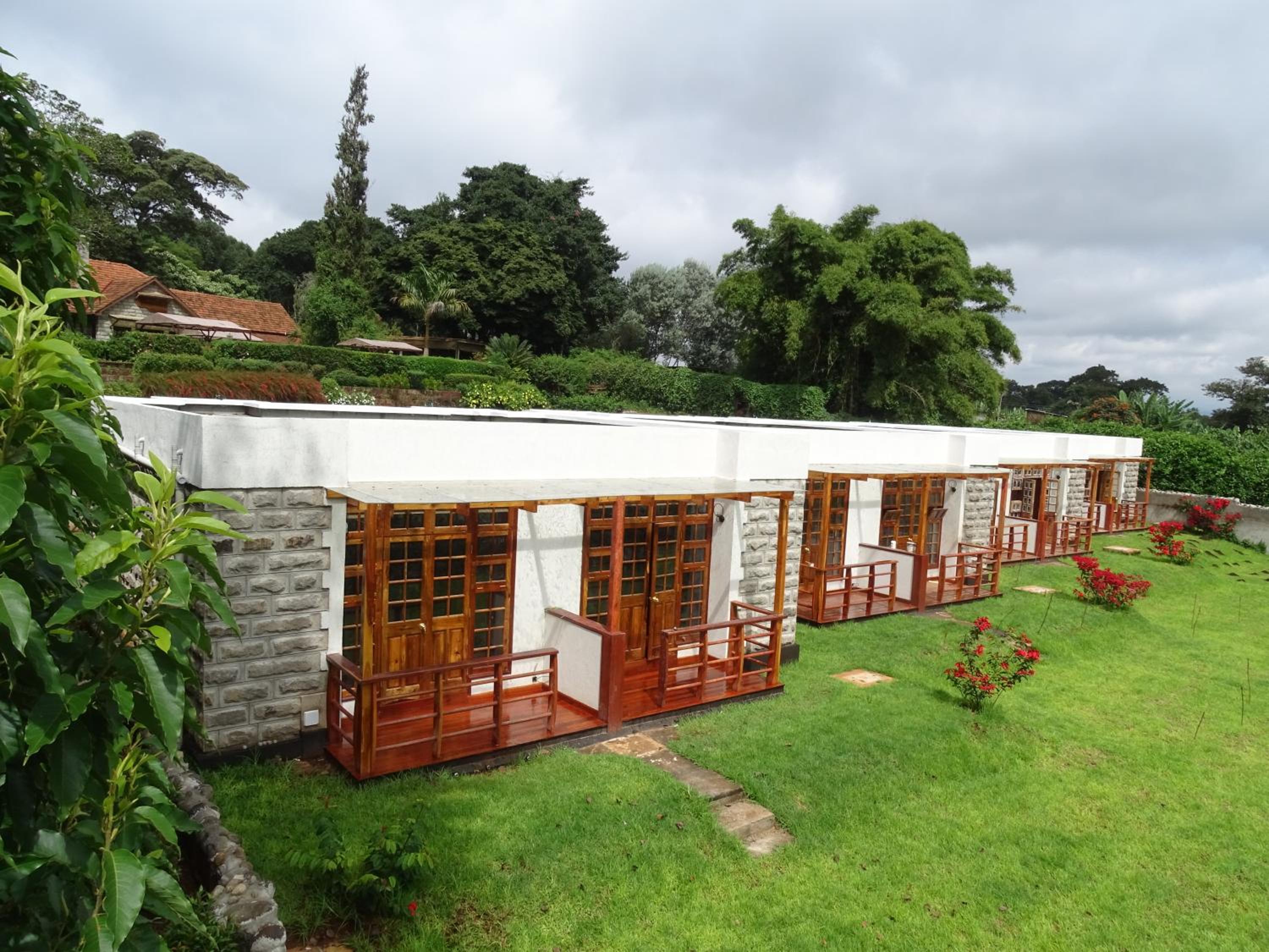 Deluxe Double Room with Balcony - Photo 6