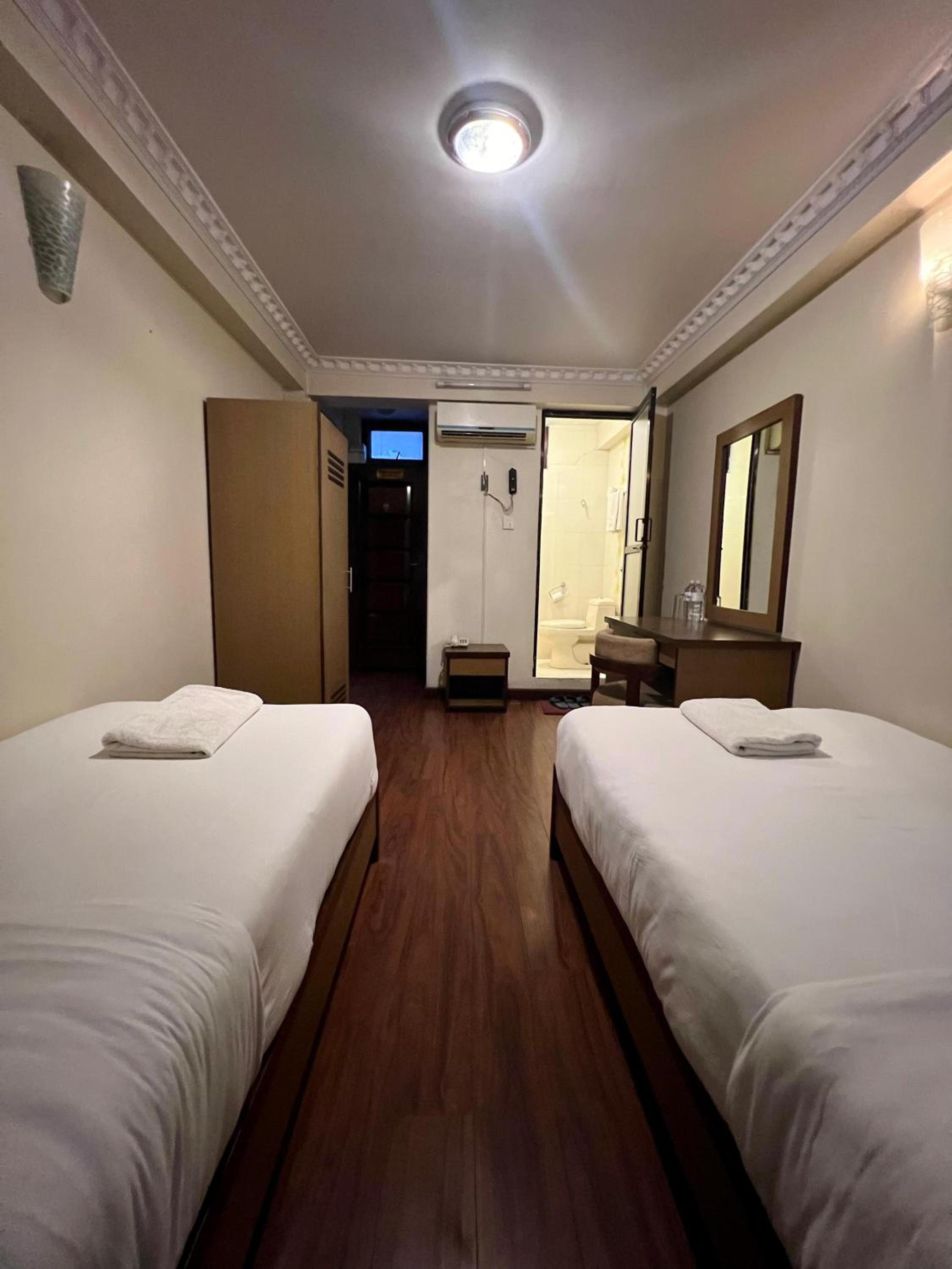 Single Room - Disability Access photo 1