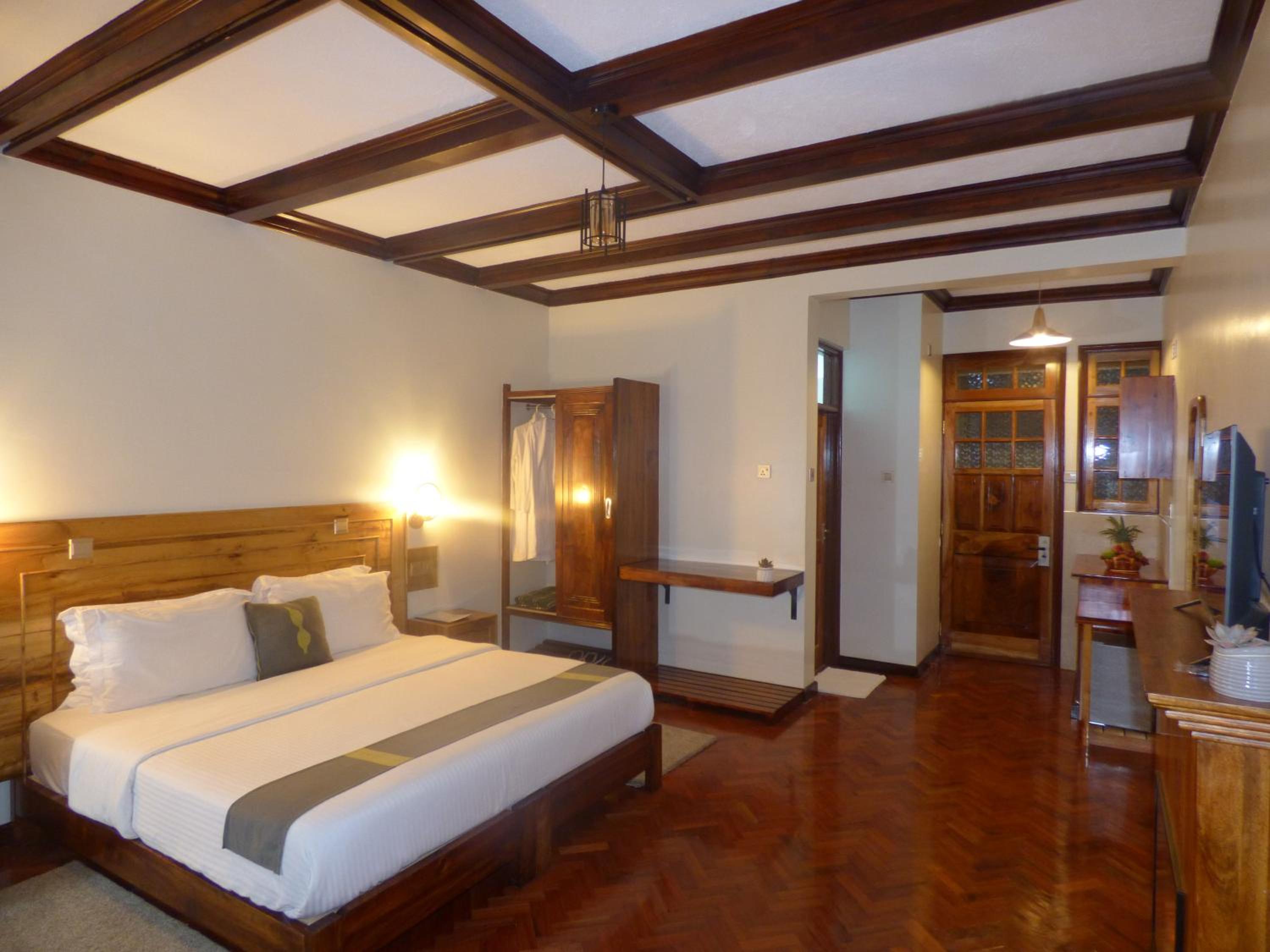 Deluxe Double Room with Balcony - Photo 70
