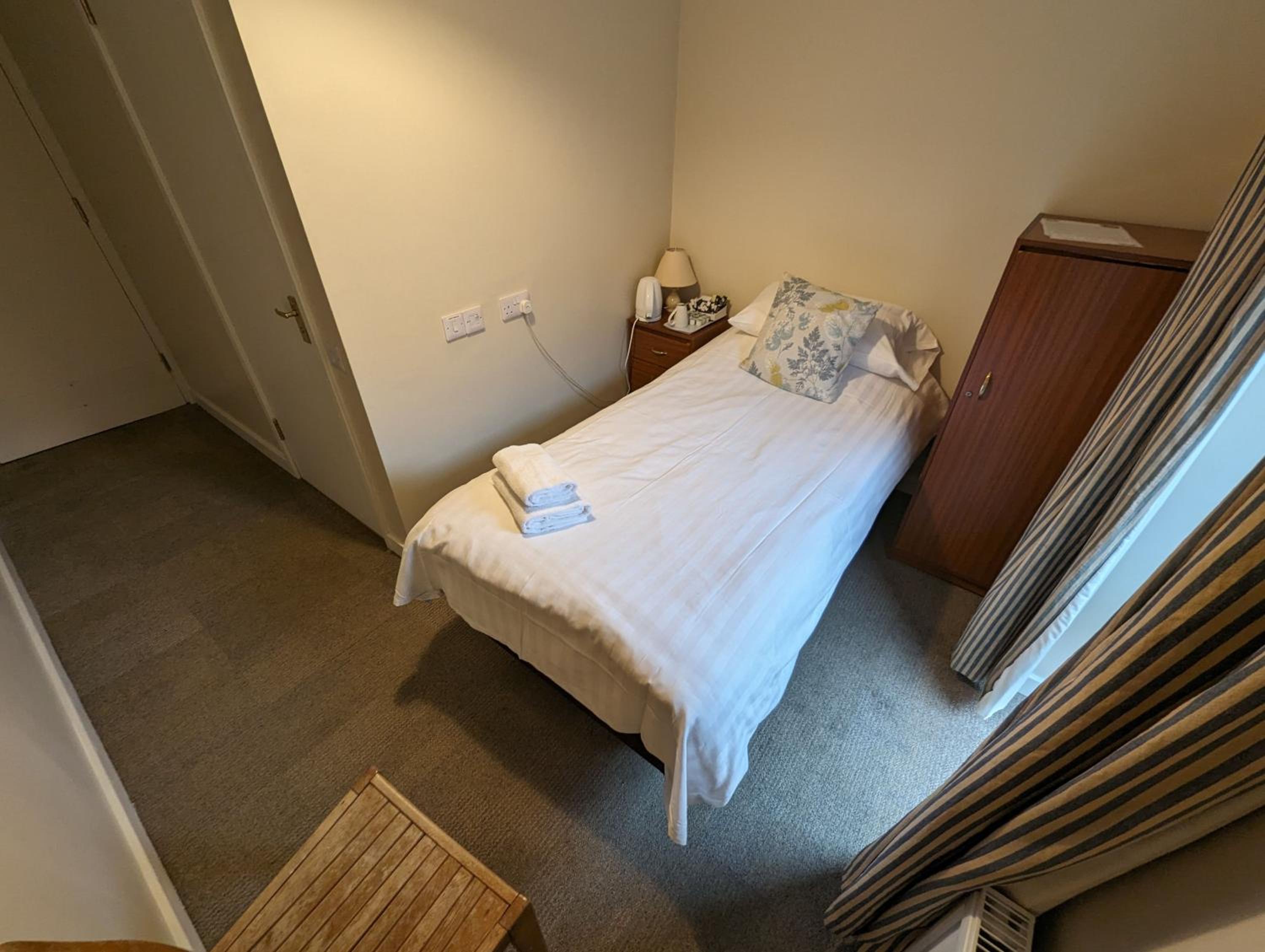 Single Room with Shower photo 3