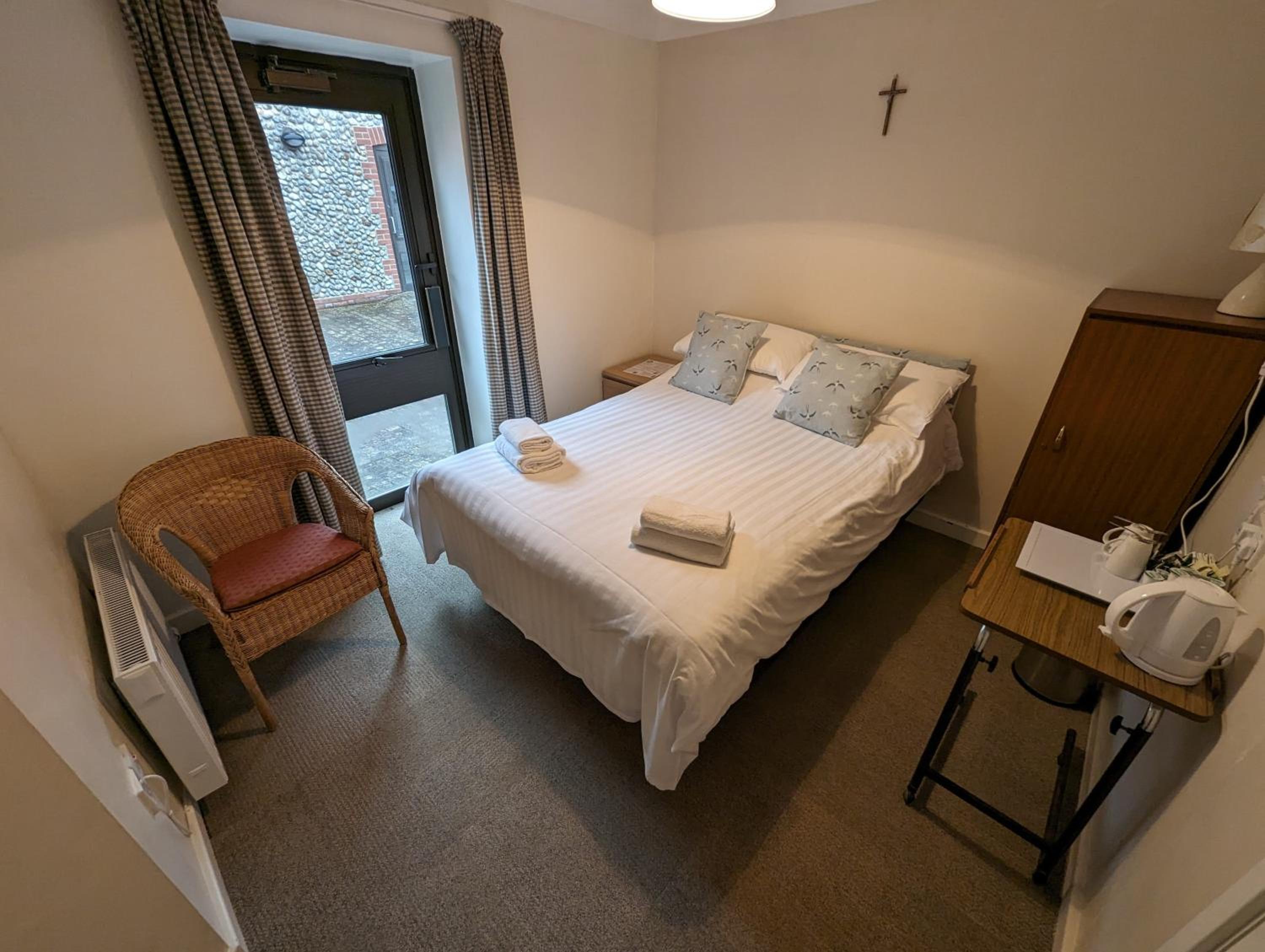 Double Room with Private Bathroom photo 2