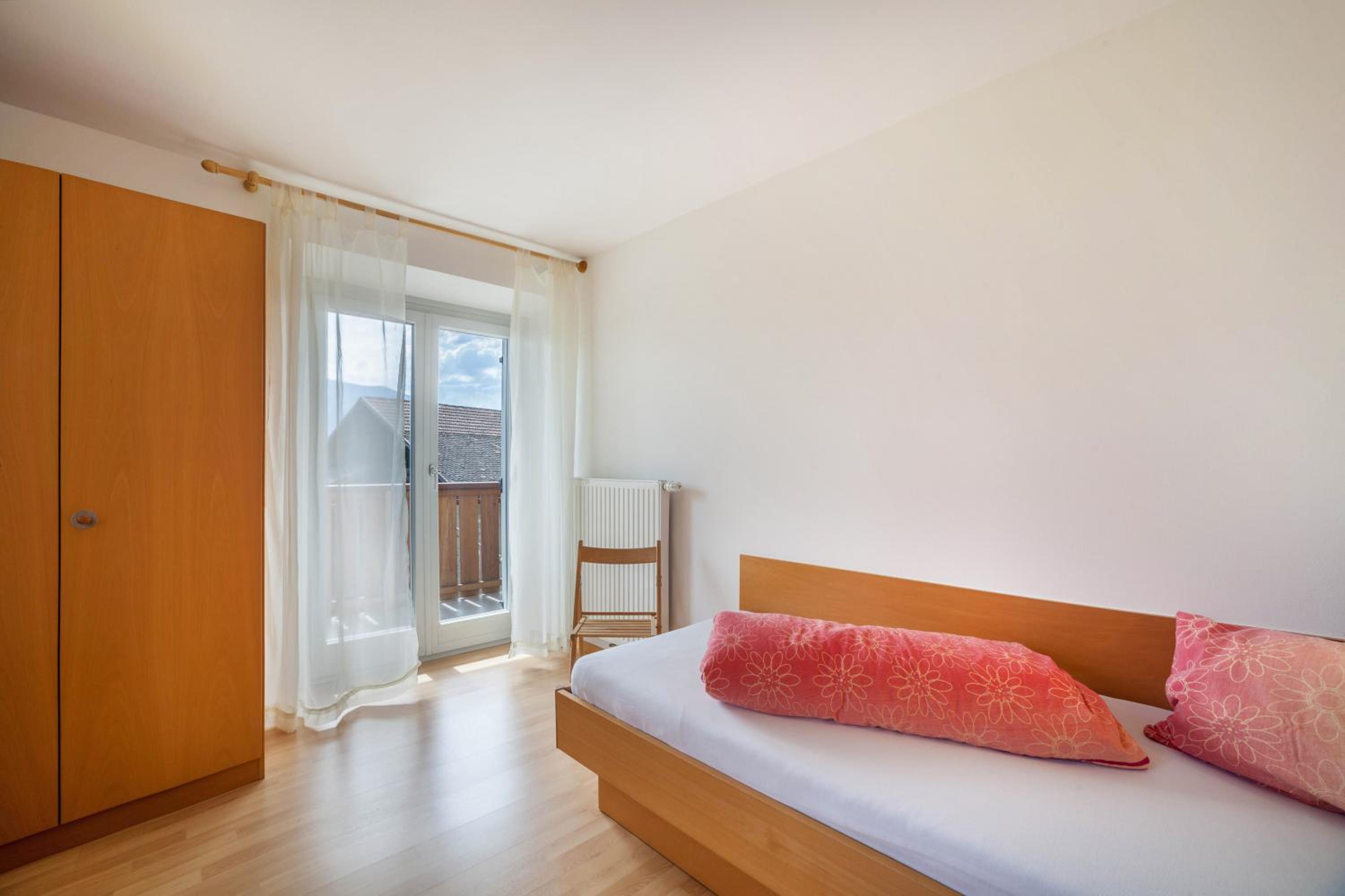 Two-Bedroom Deluxe Apartment with Garden View photo 2