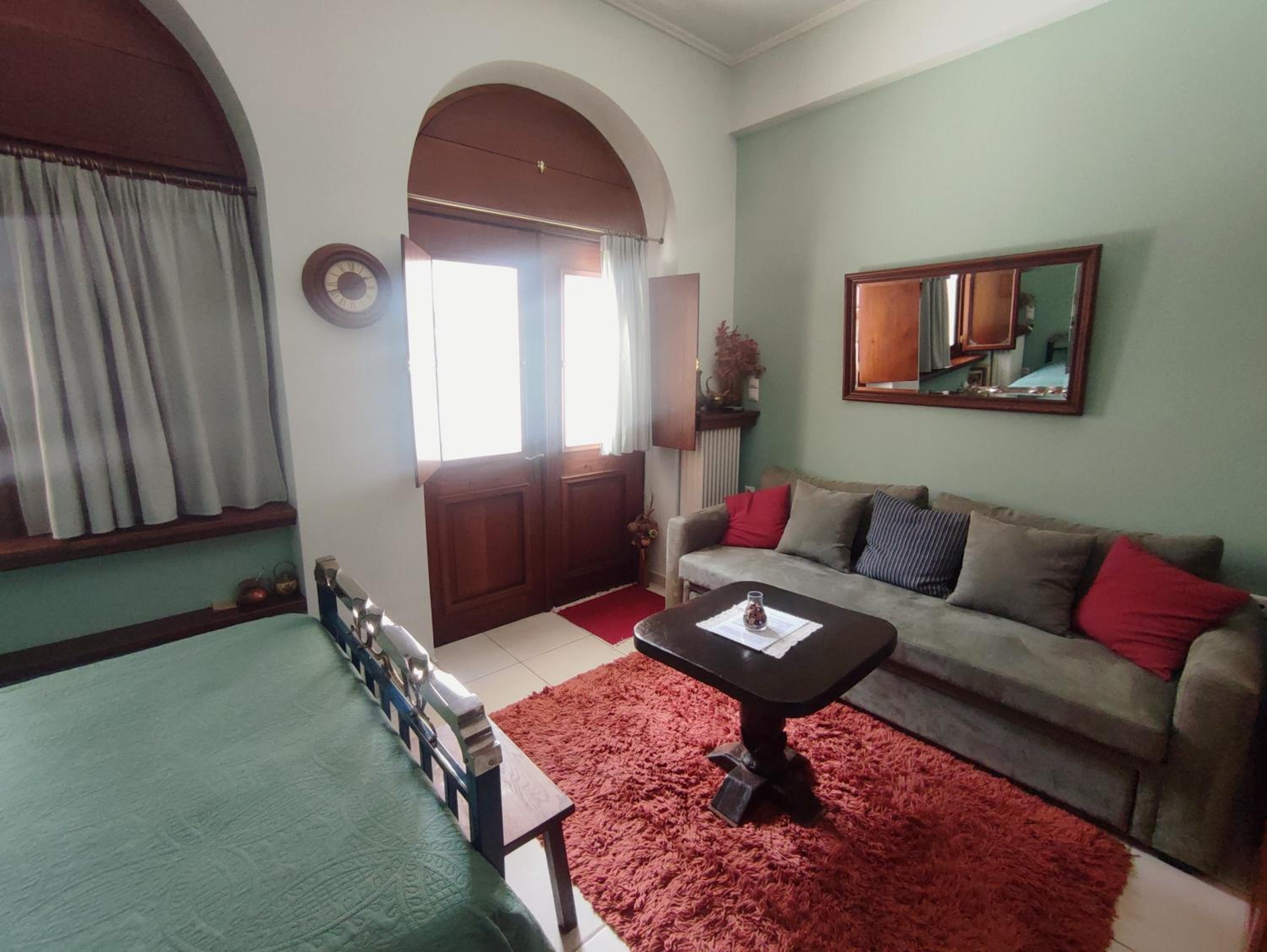 One-Bedroom Apartment - Photo 19