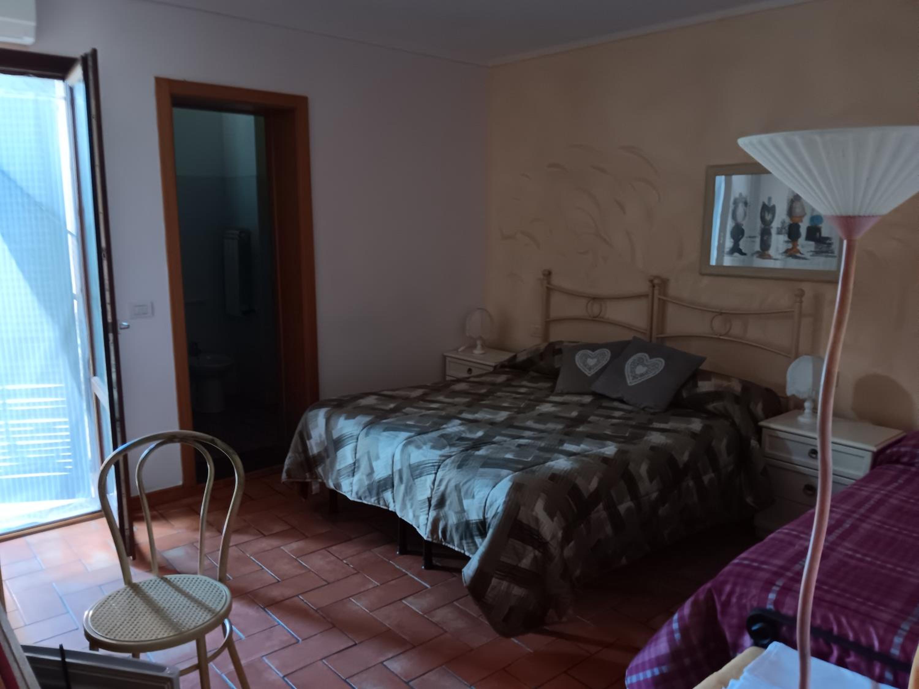 Double Room with Private Bathroom photo 1